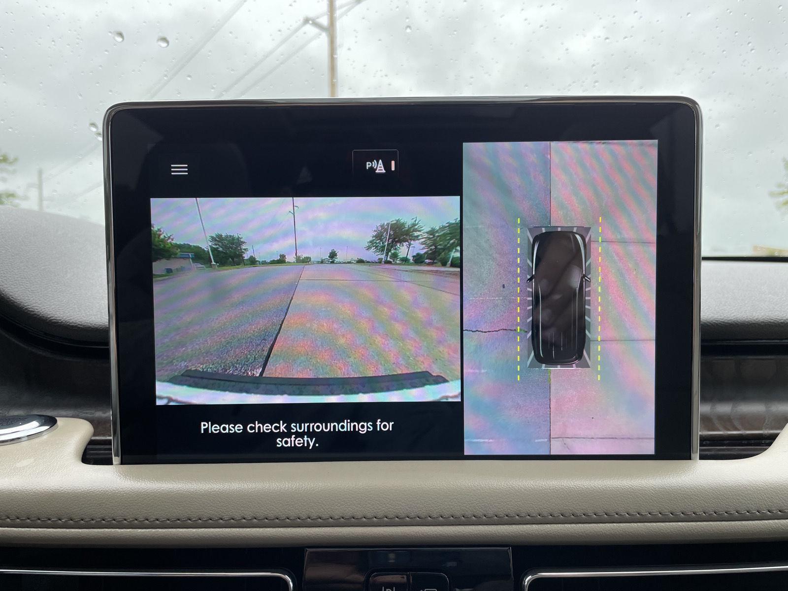 Vehicle photo 27
