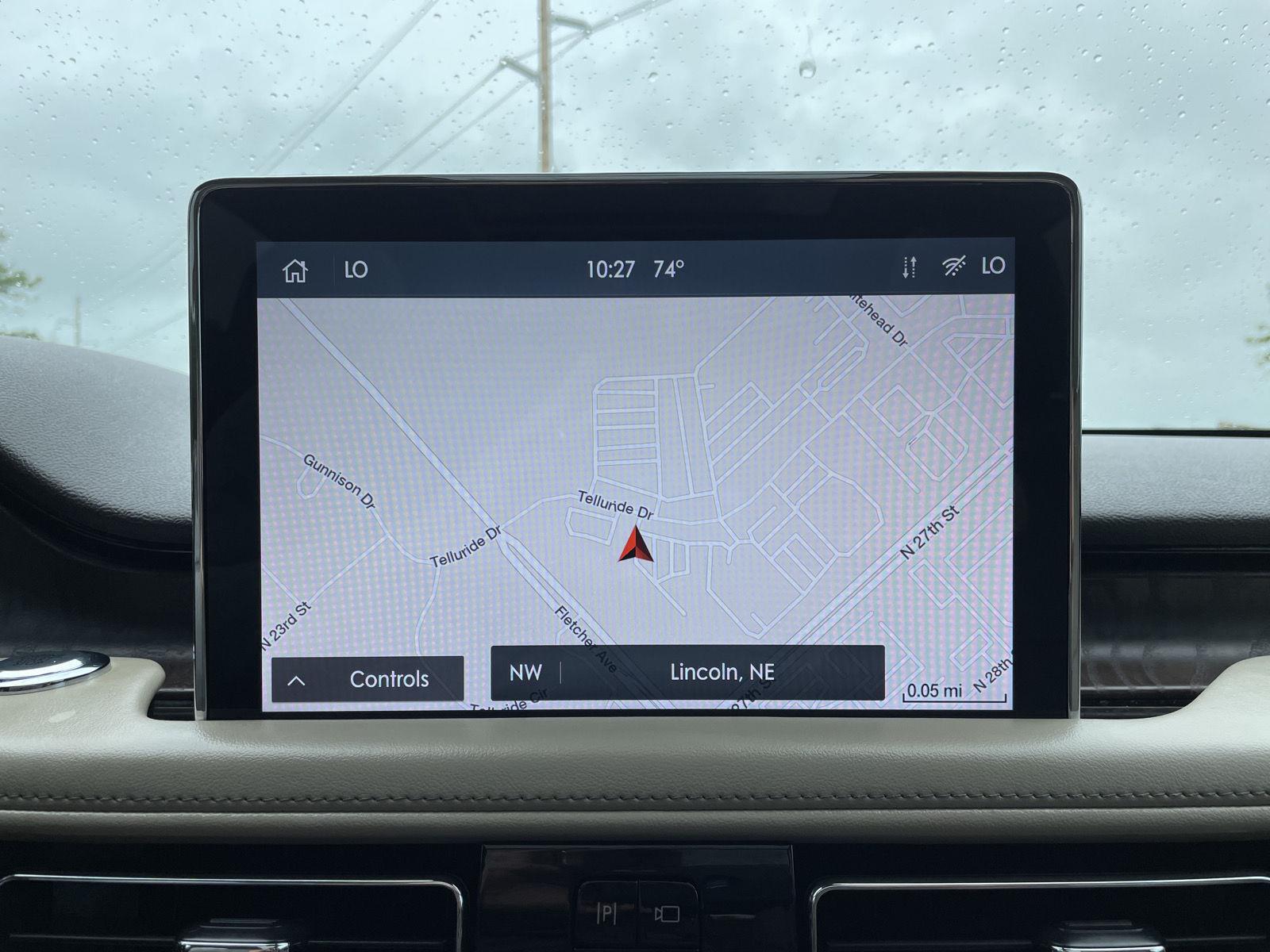 Vehicle photo 28