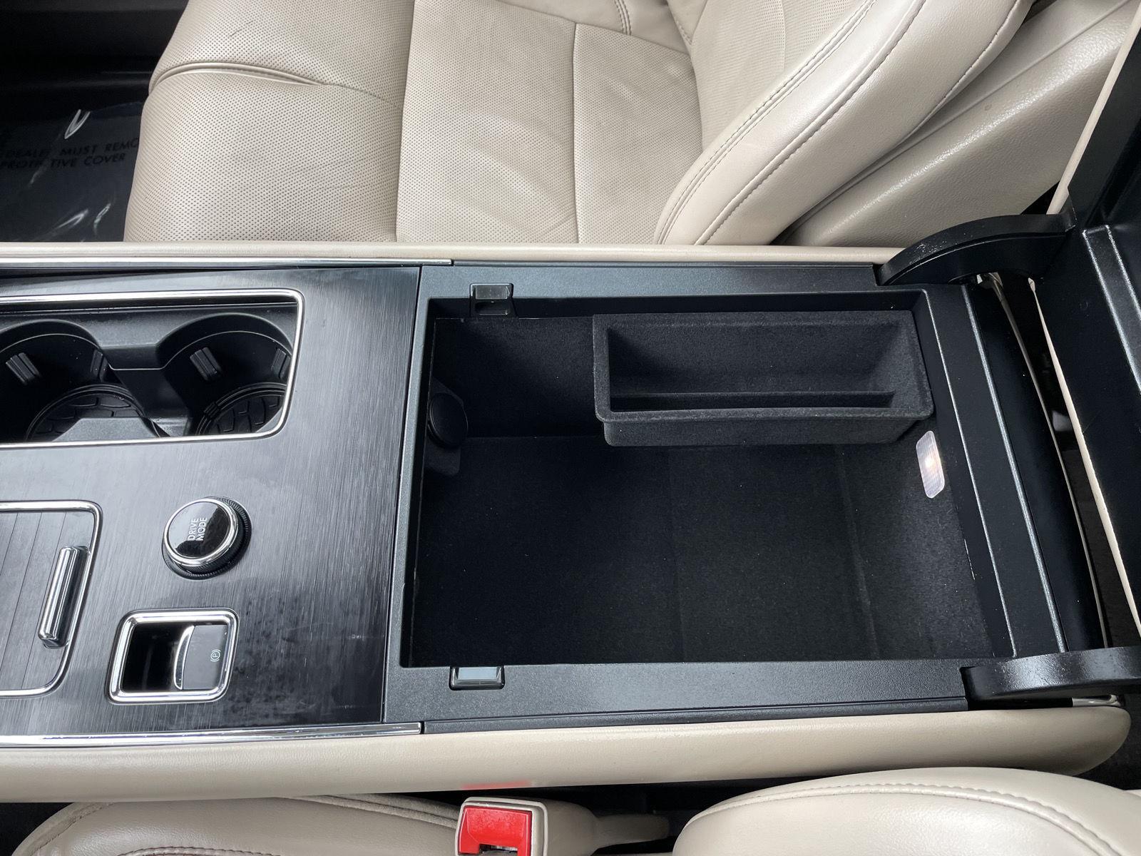 Vehicle photo 36