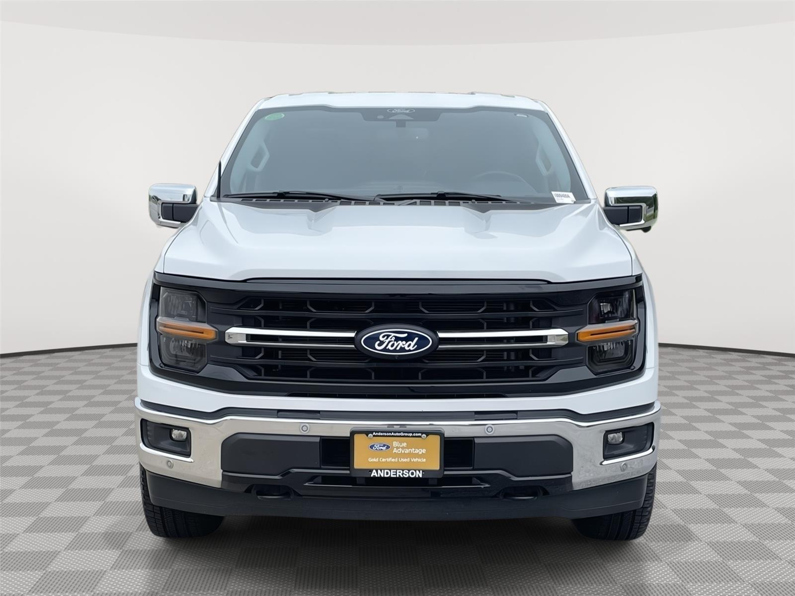 Vehicle photo 4