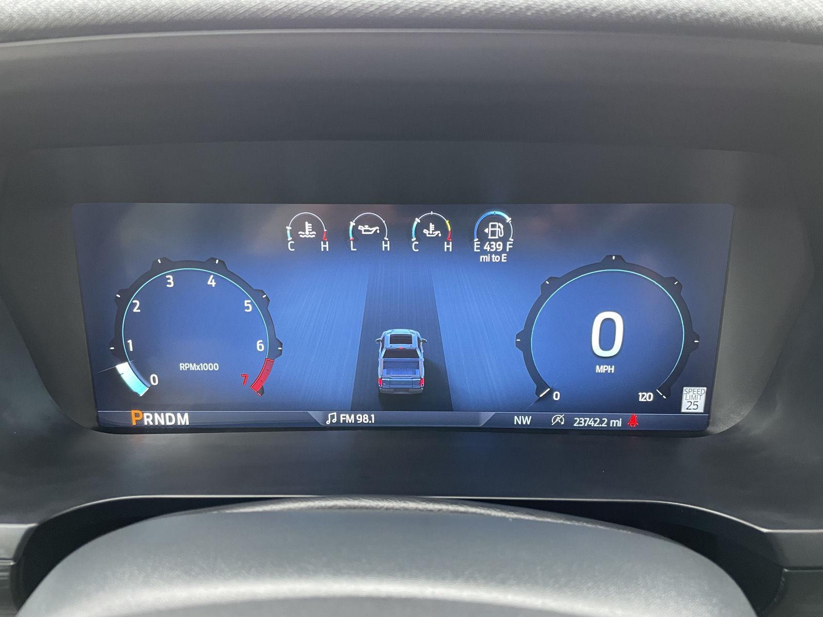 Vehicle photo 15