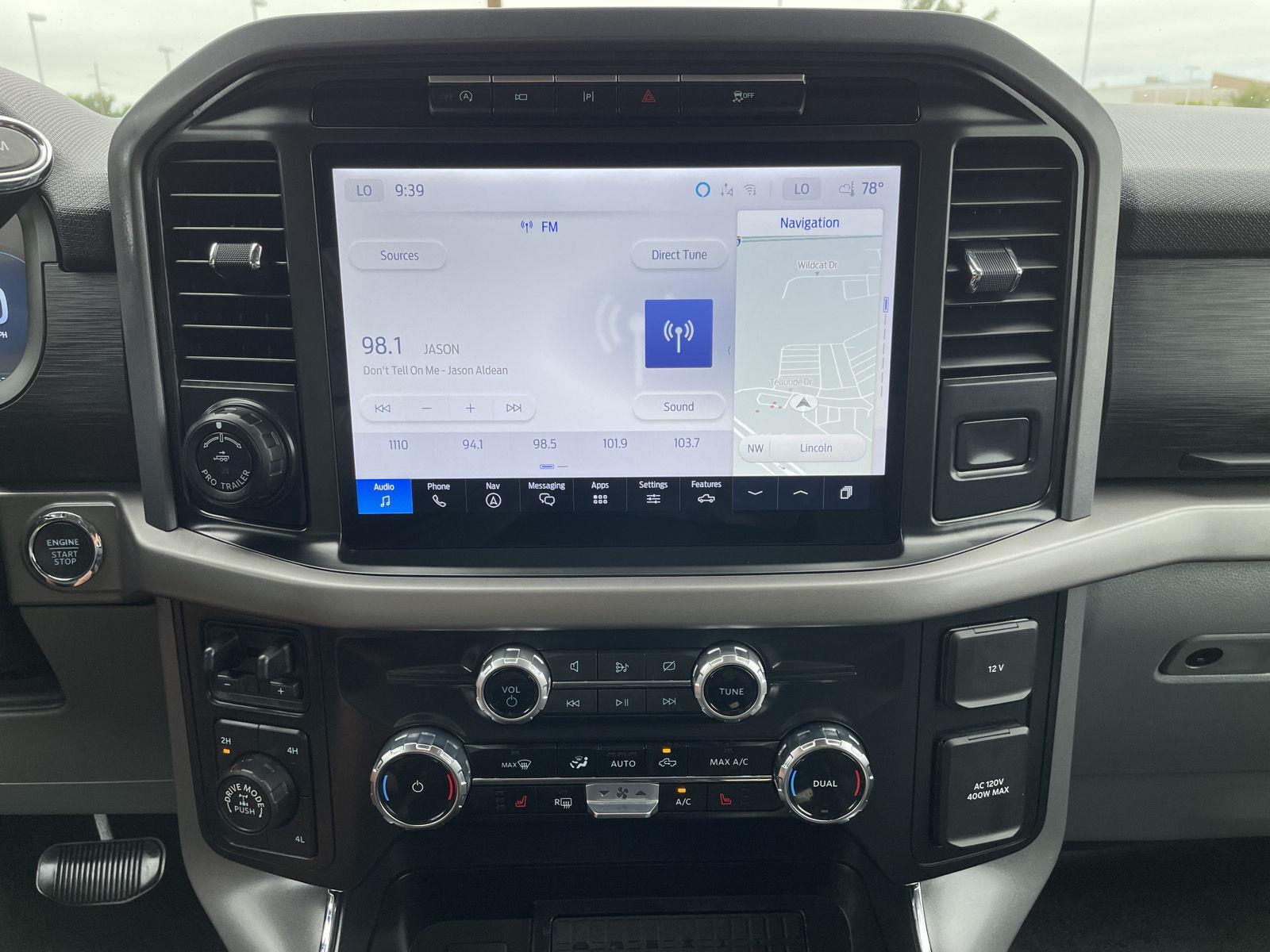 Vehicle photo 21