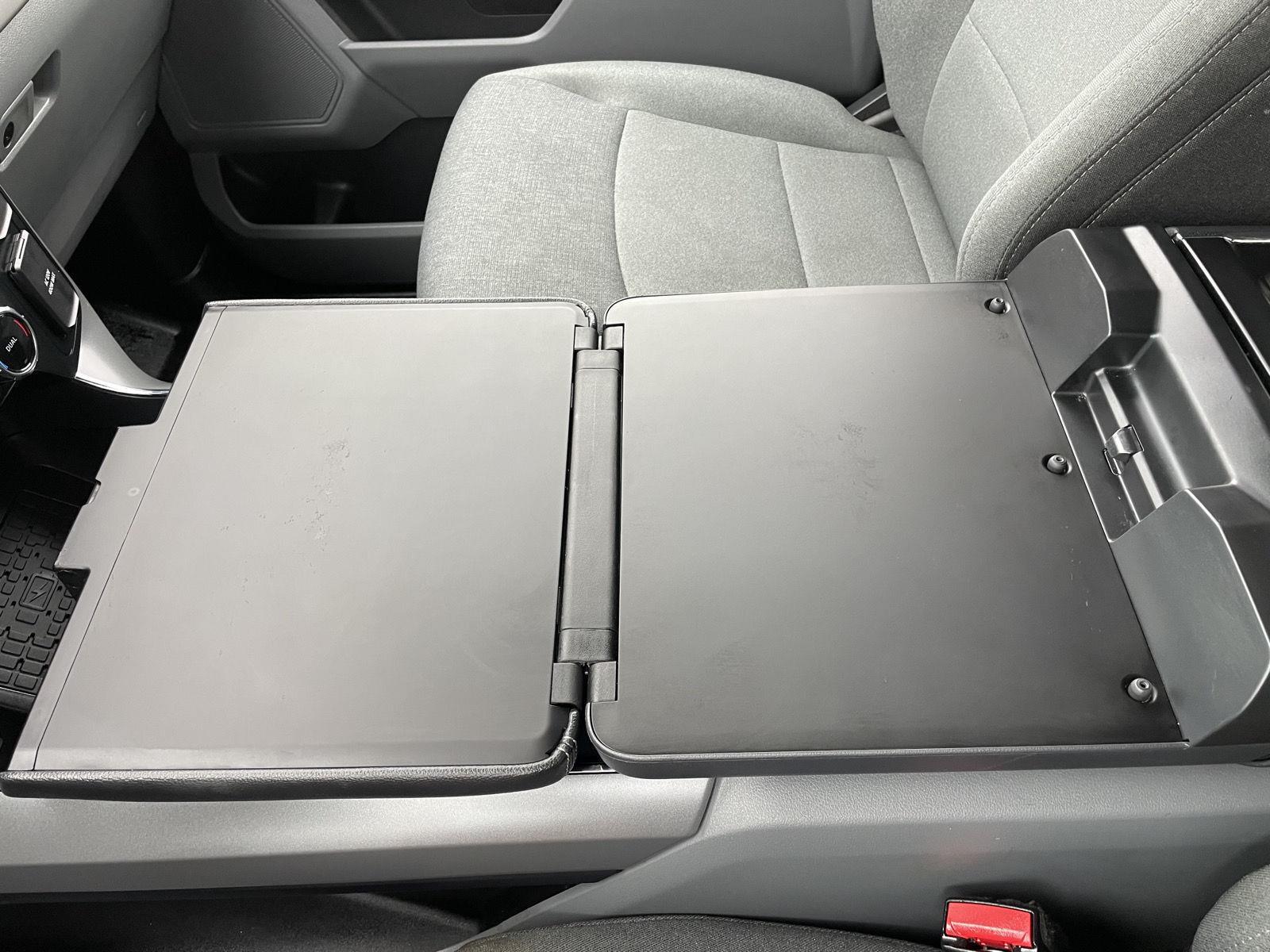 Vehicle photo 34