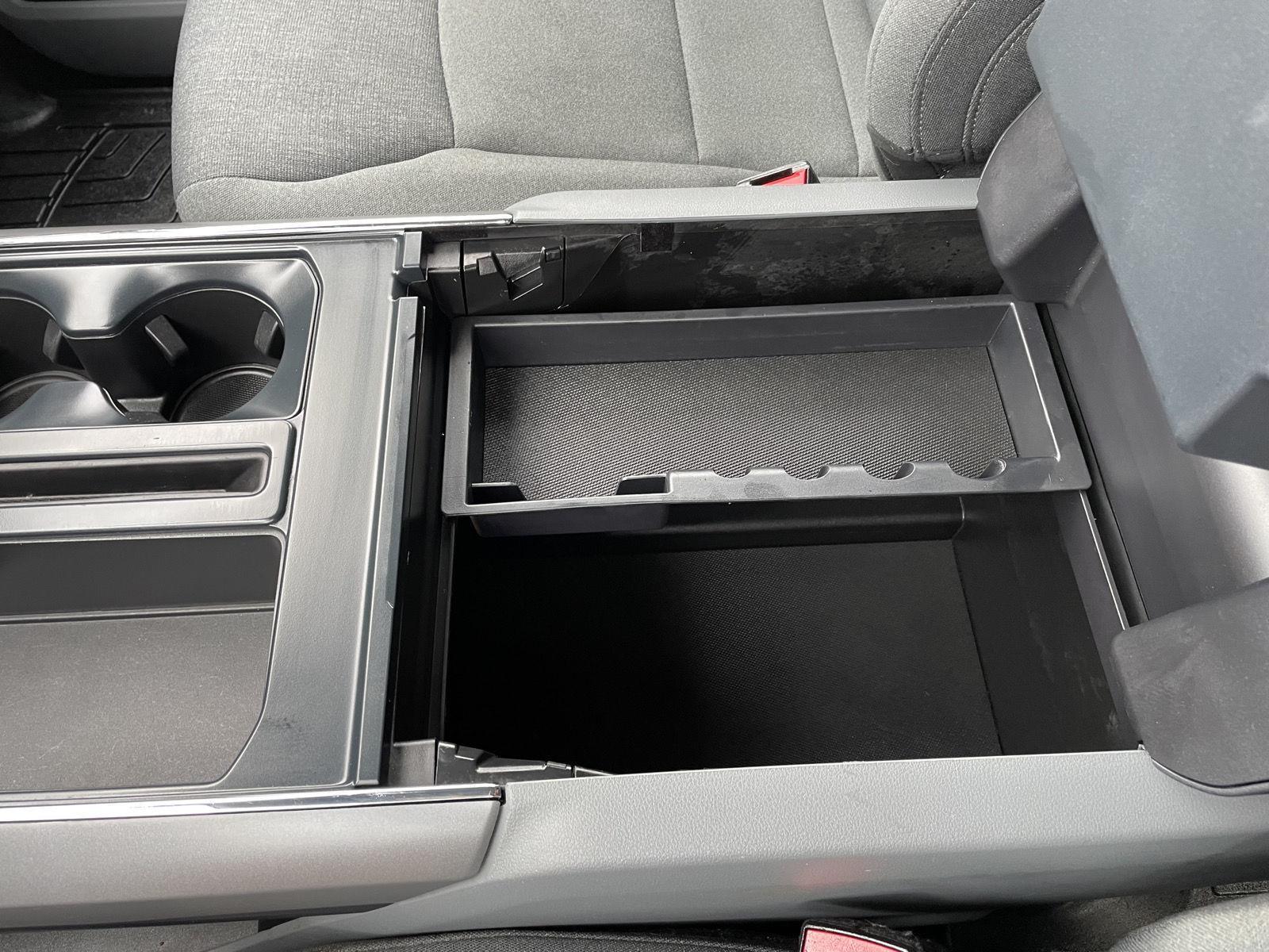 Vehicle photo 35
