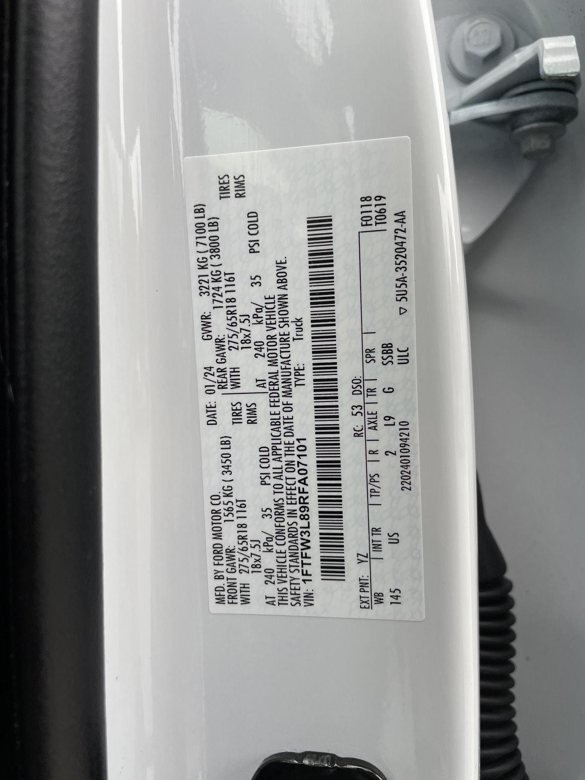 Vehicle photo 36