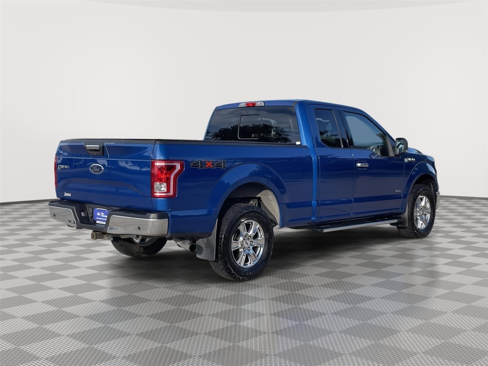 Vehicle photo 7