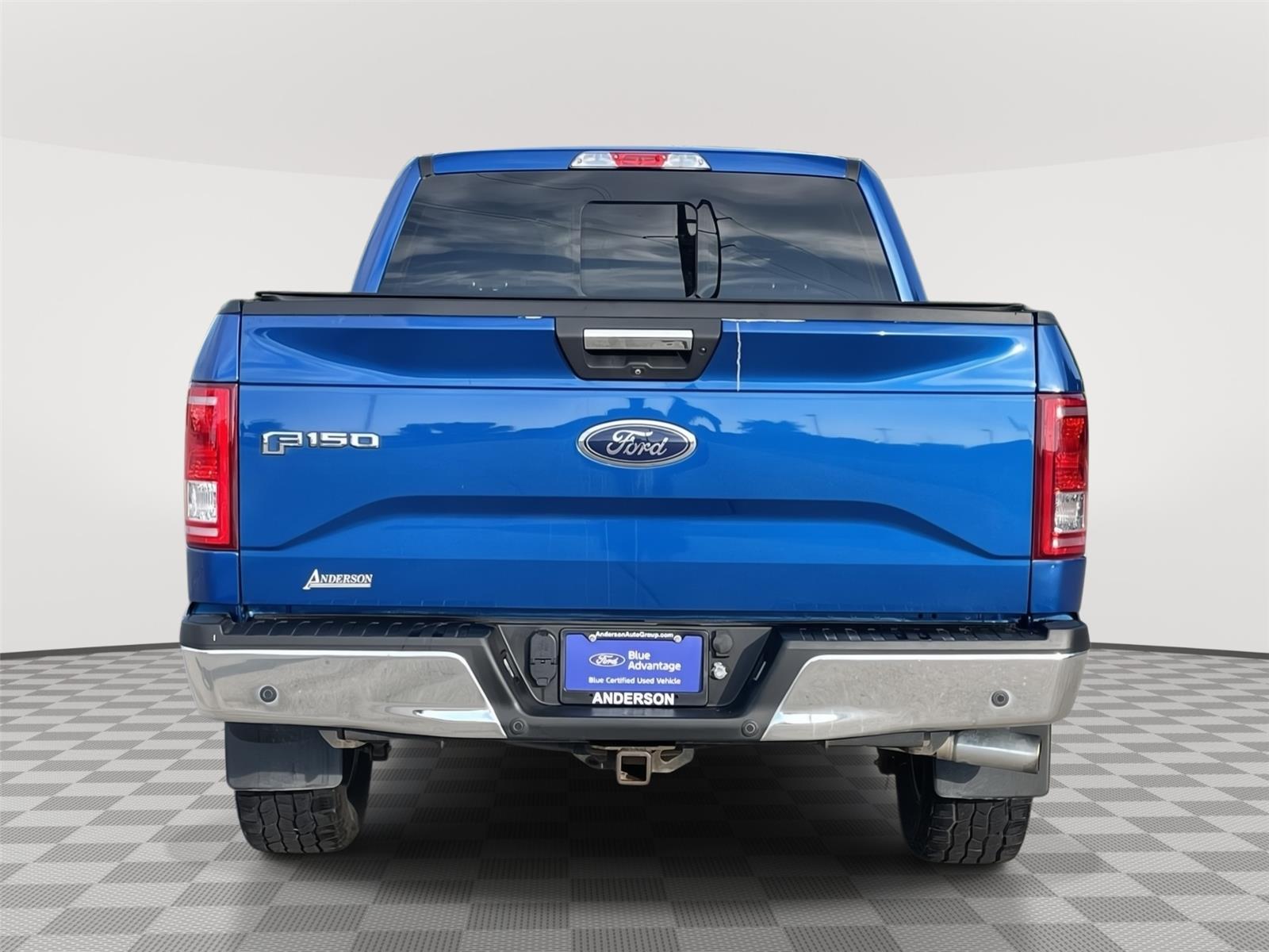 Vehicle photo 8