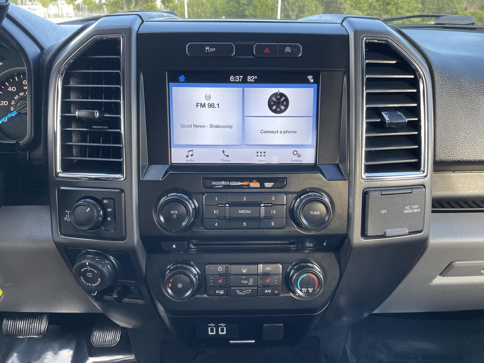 Vehicle photo 21