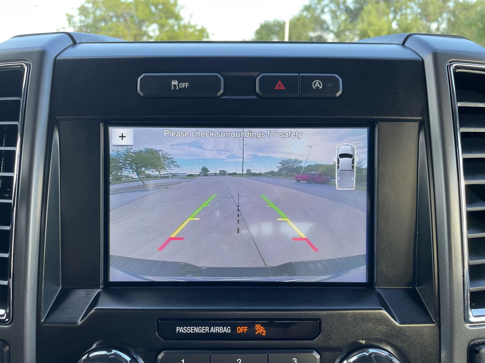 Vehicle photo 22