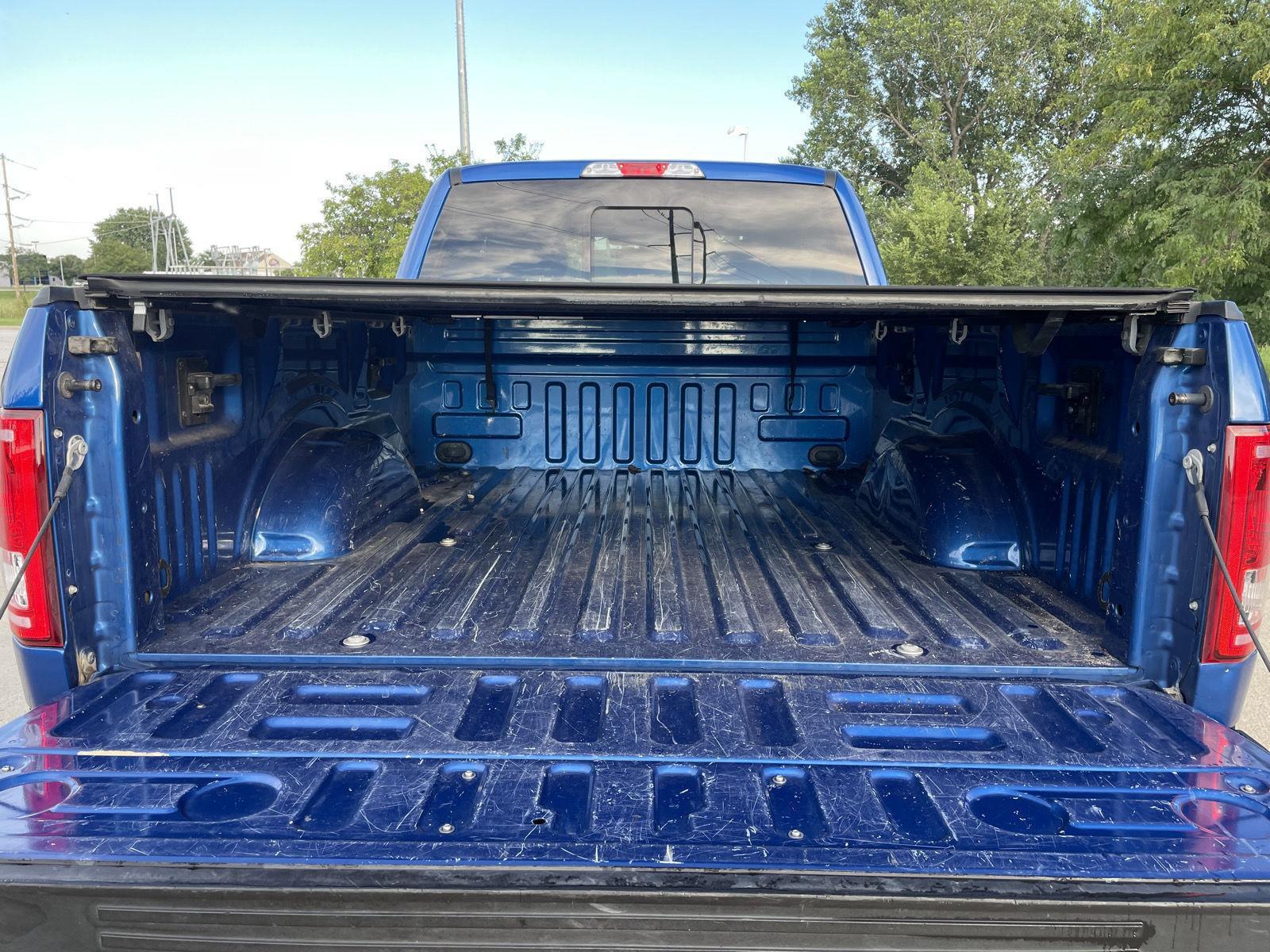 Vehicle photo 36