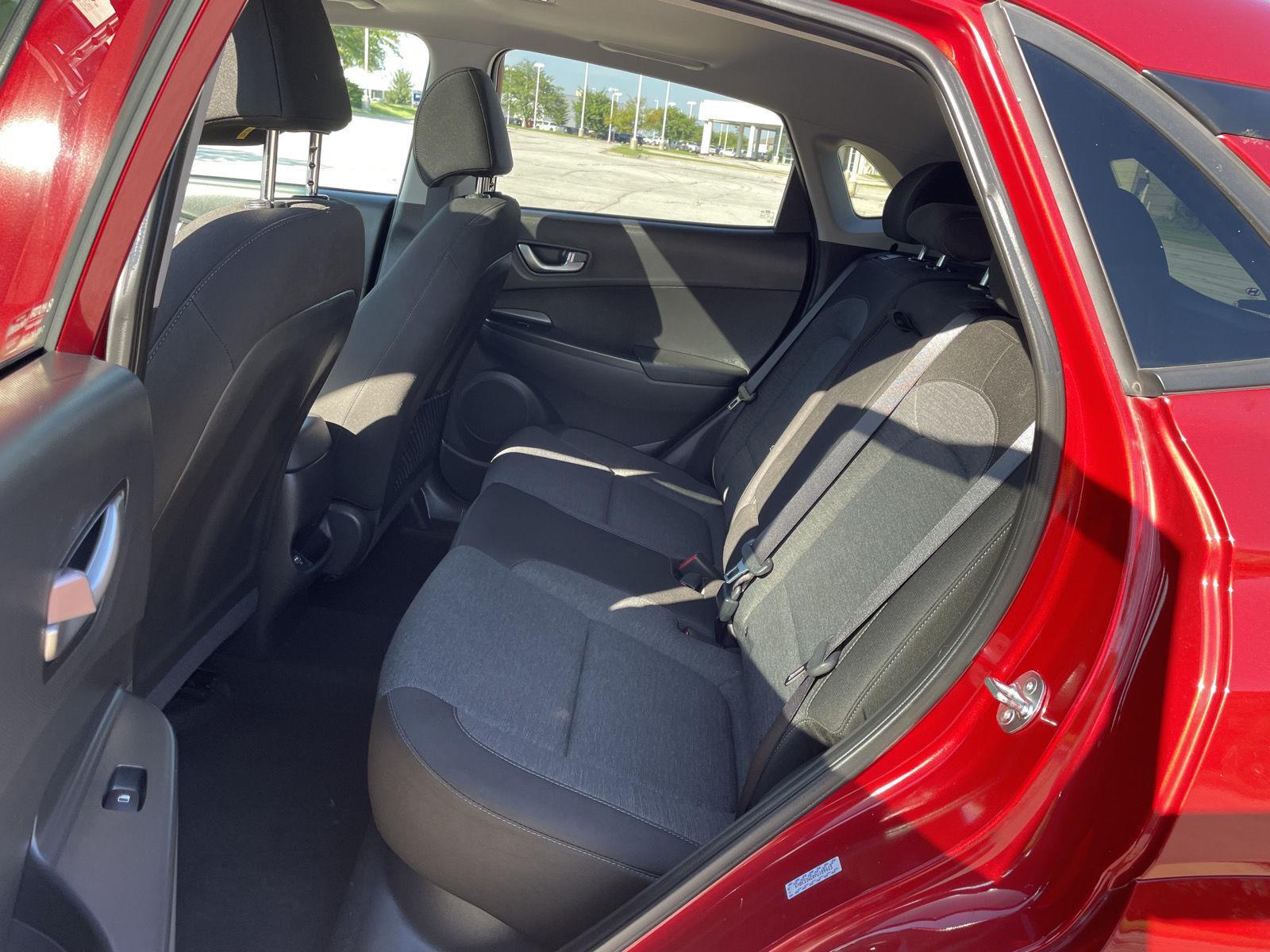 Vehicle photo 20