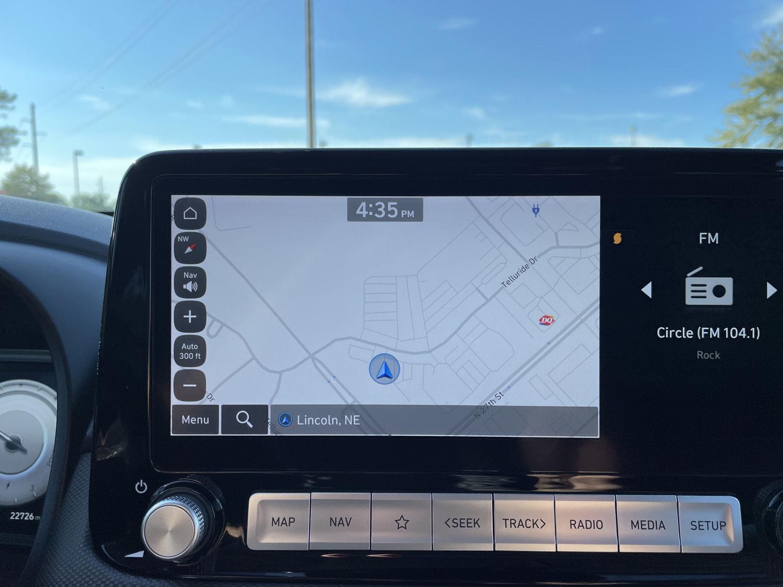 Vehicle photo 24