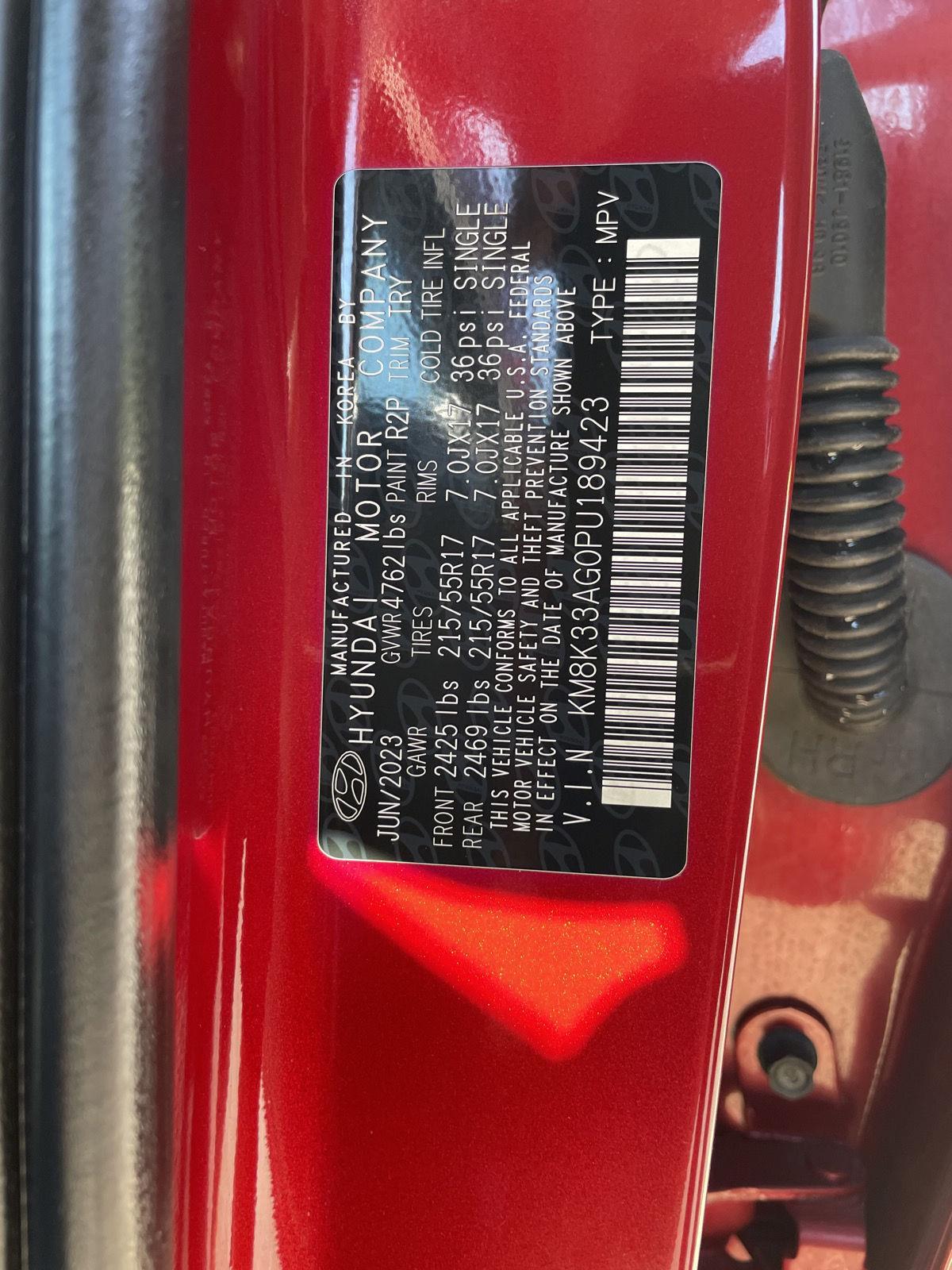 Vehicle photo 33