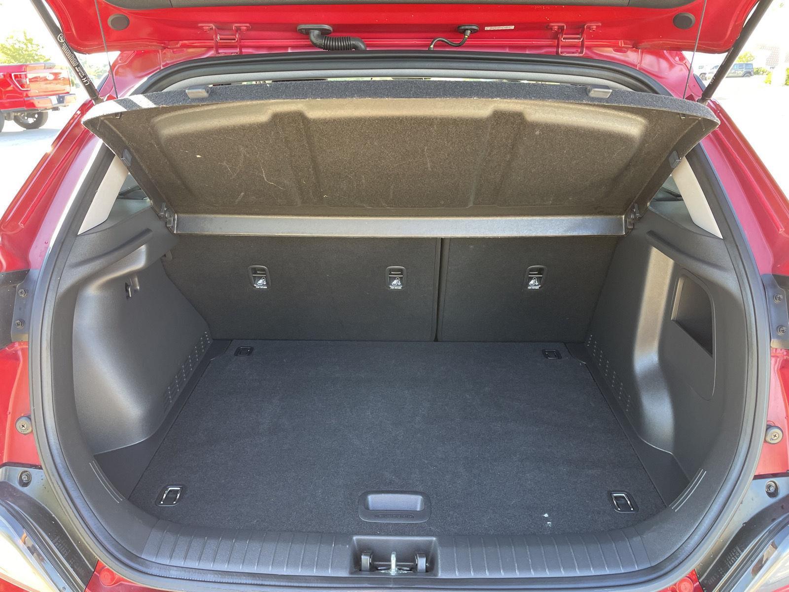 Vehicle photo 36
