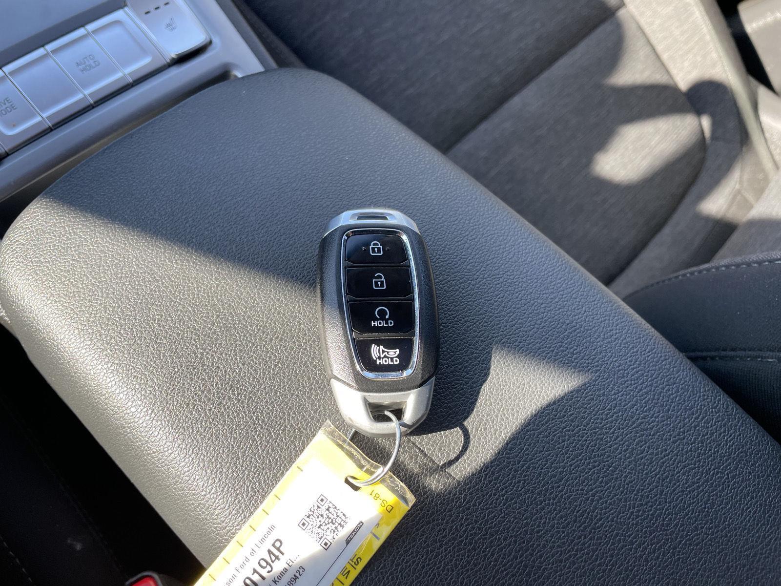 Vehicle photo 39