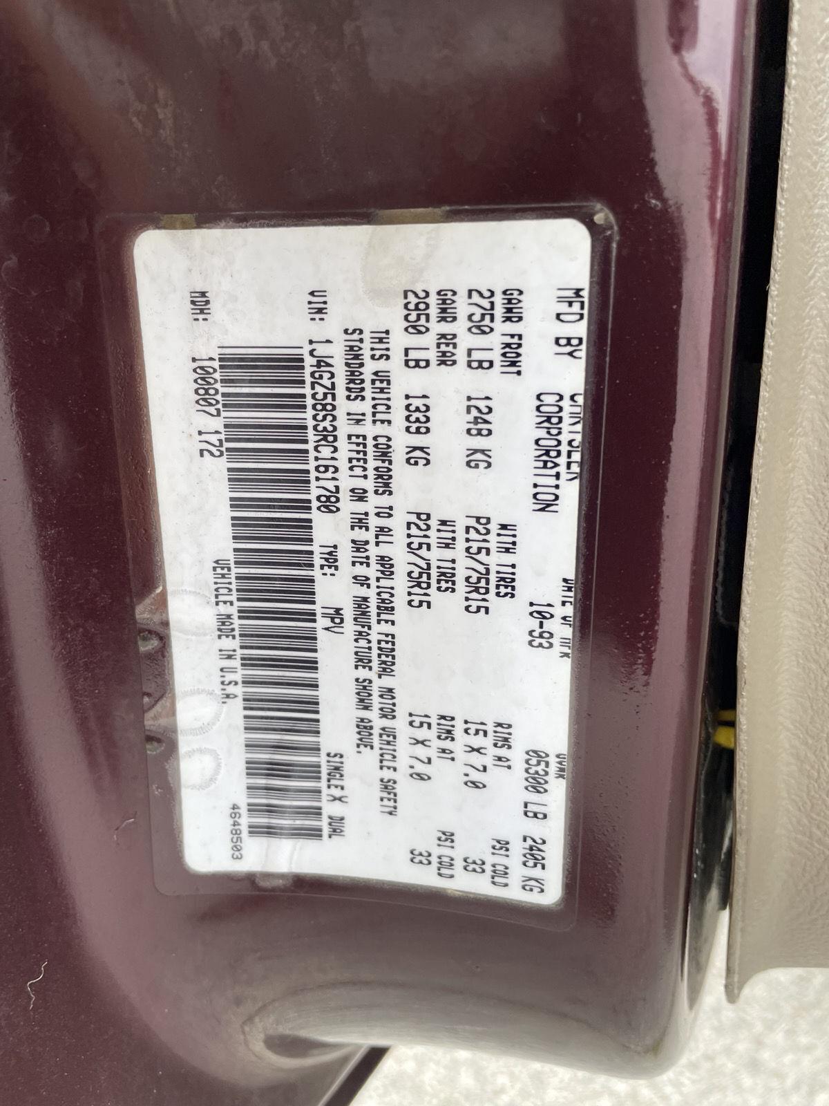 Vehicle photo 27
