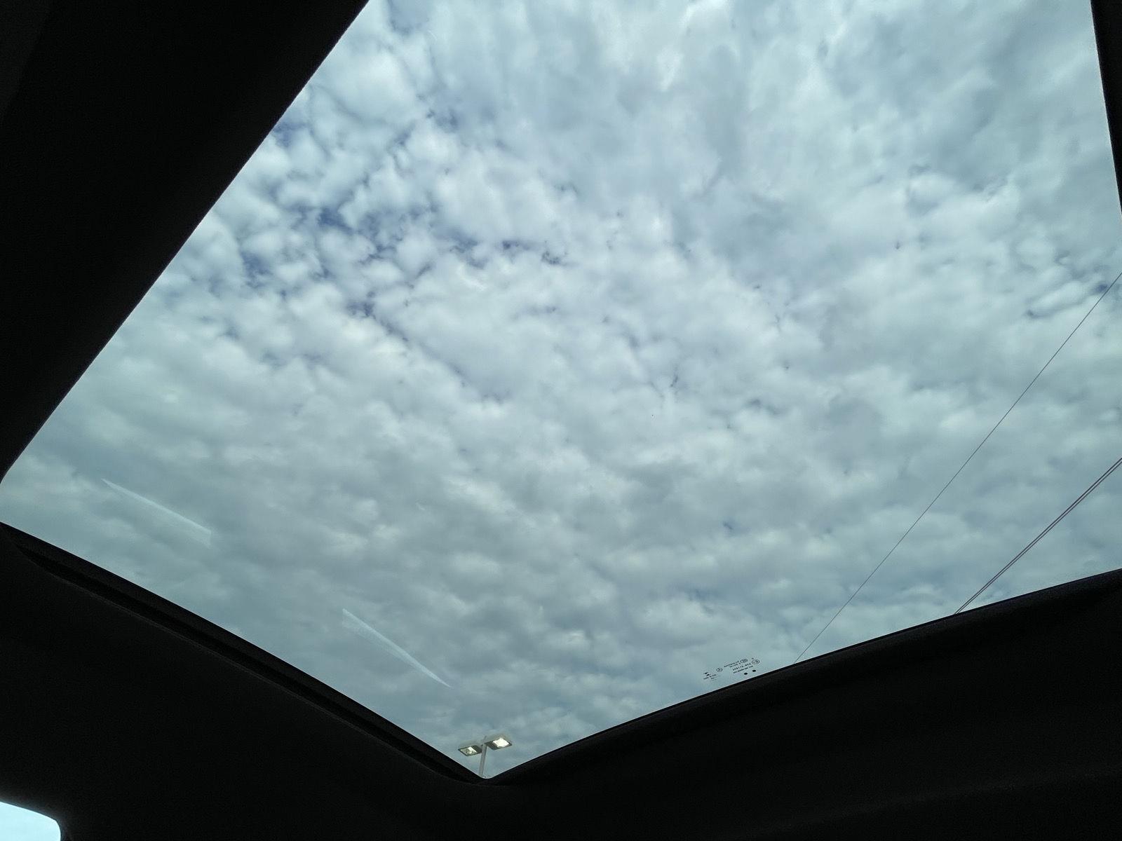 Vehicle photo 21