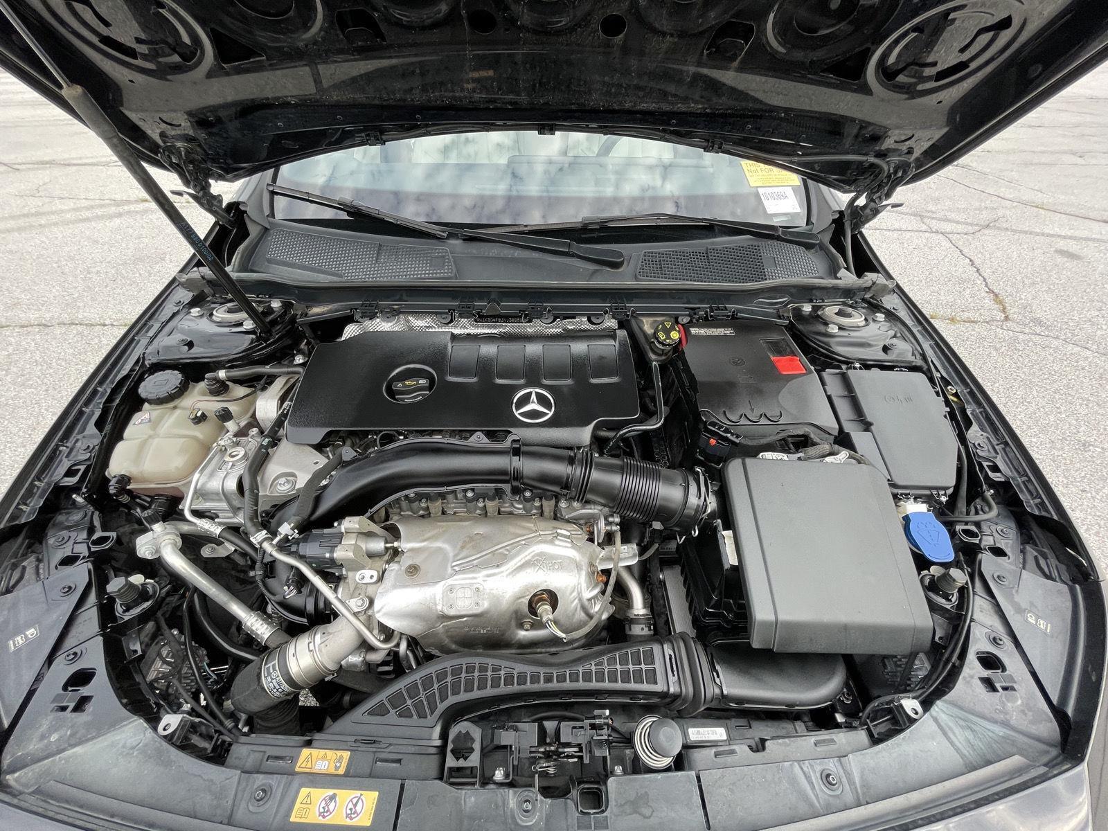 Vehicle photo 34