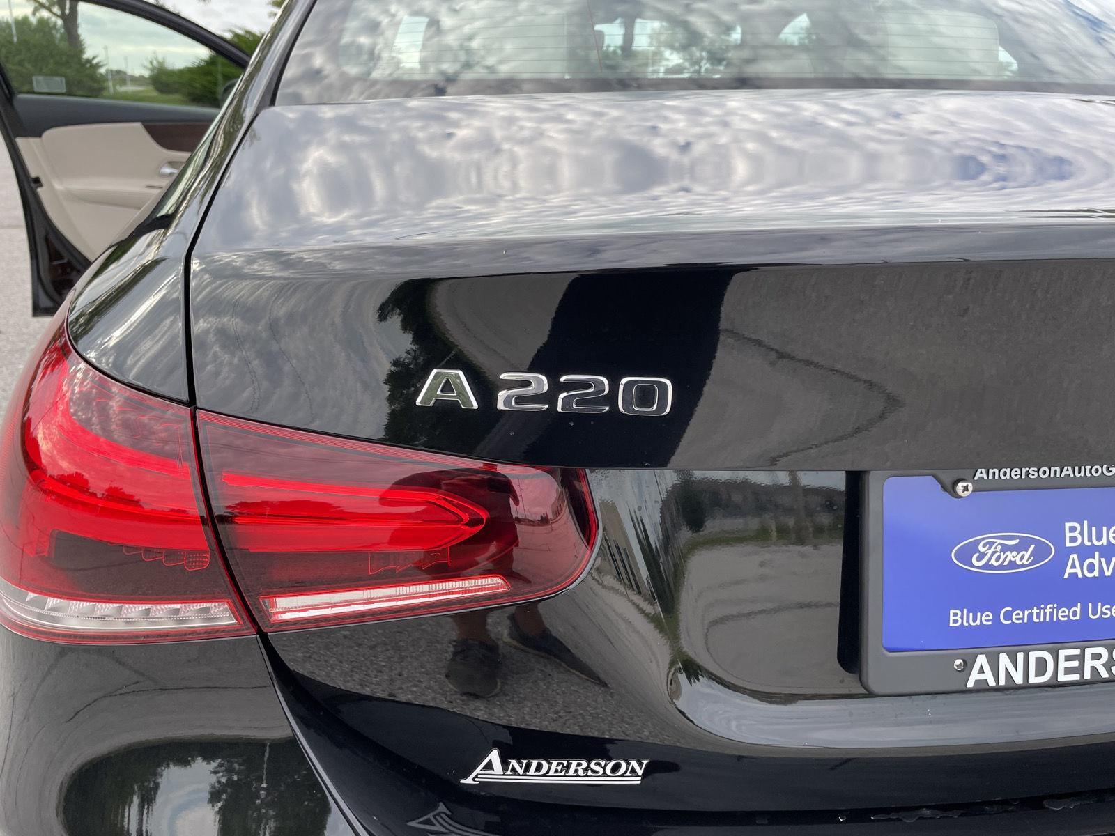 Vehicle photo 36
