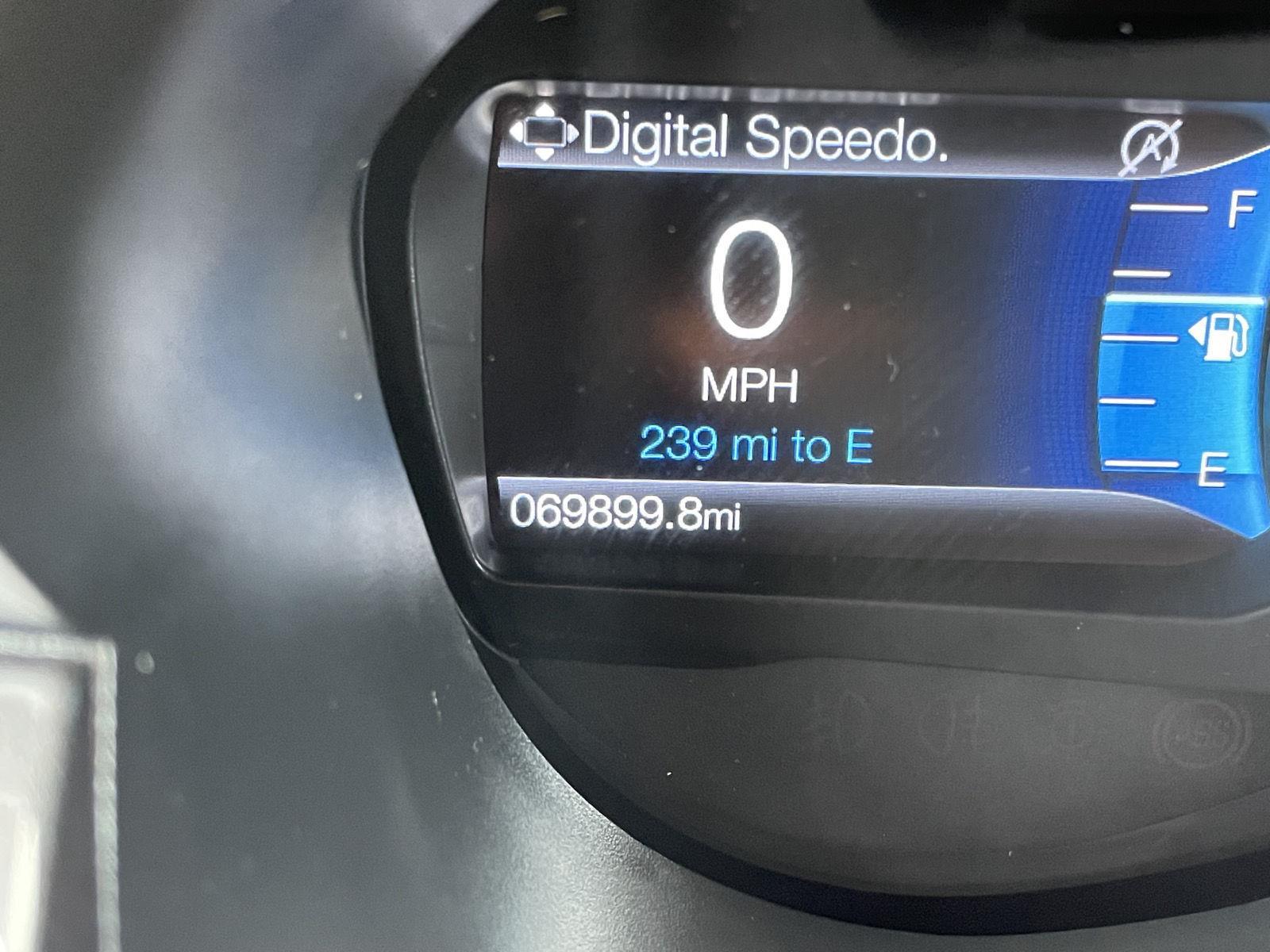 Vehicle photo 3