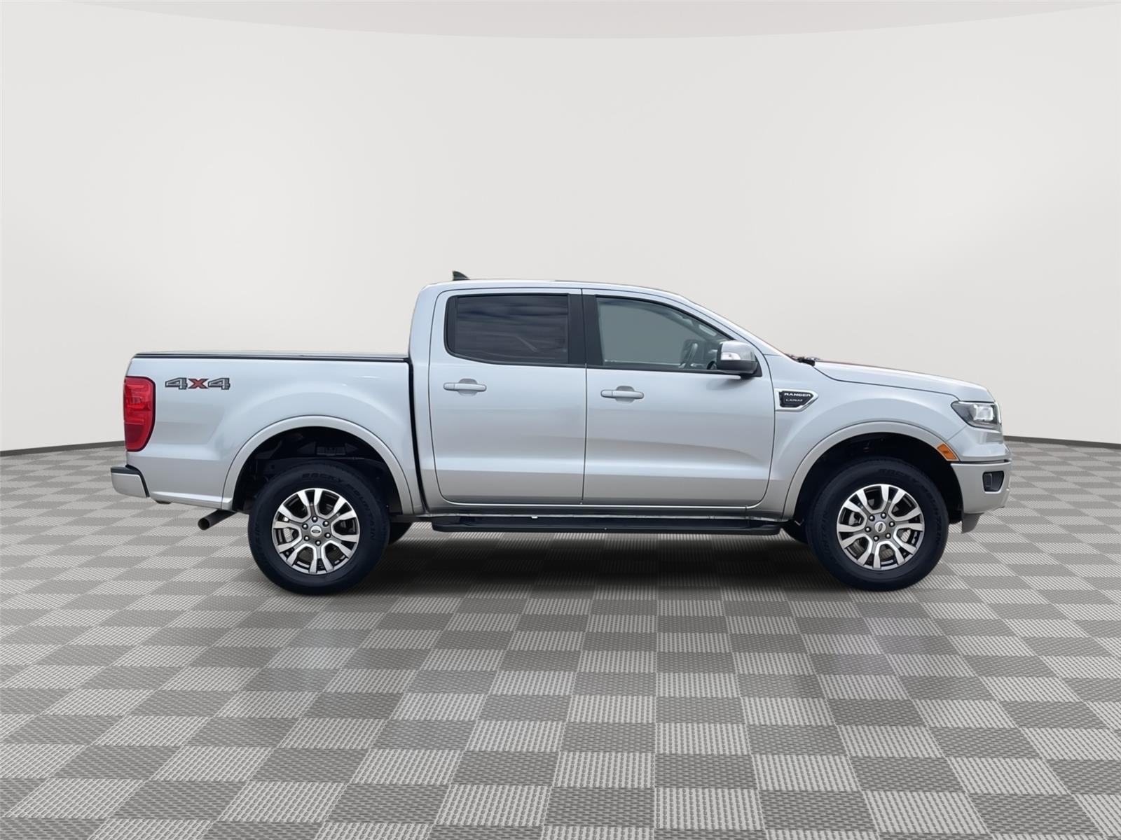 Vehicle photo 6