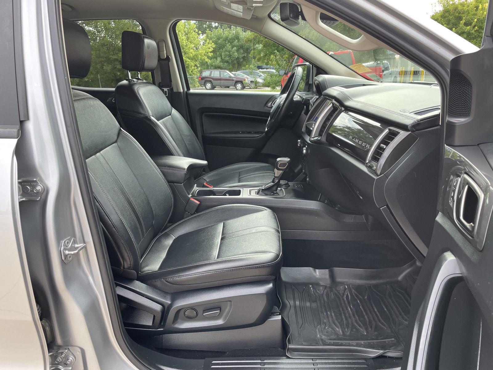 Vehicle photo 20
