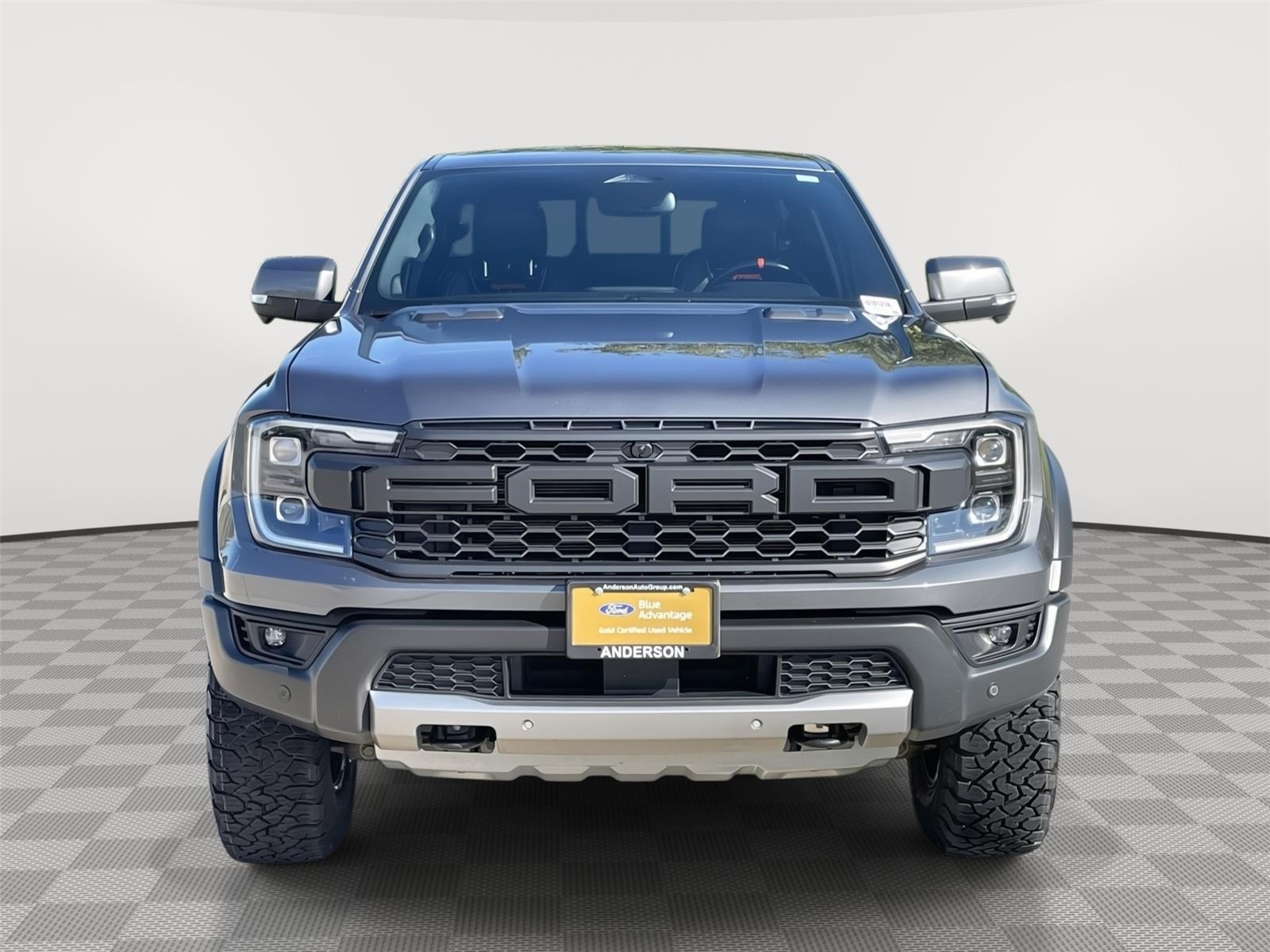 Vehicle photo 4
