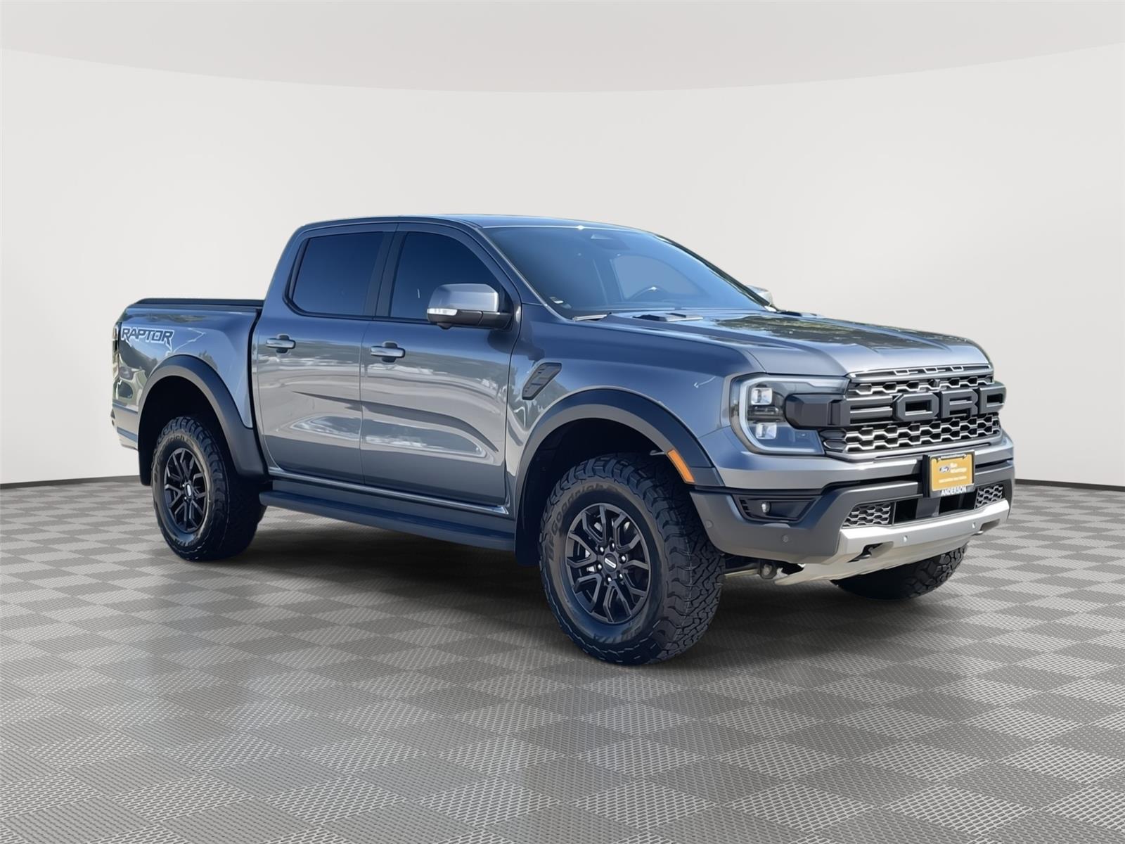 Vehicle photo 5