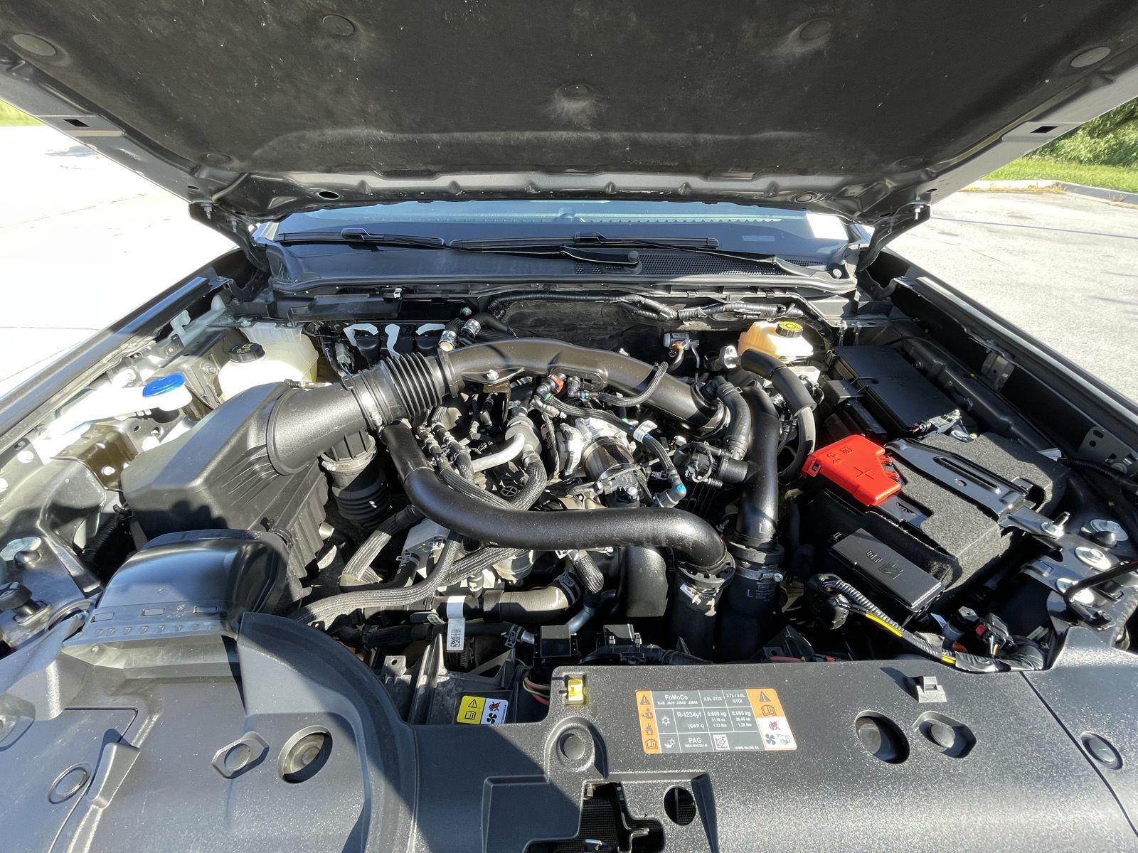 Vehicle photo 35