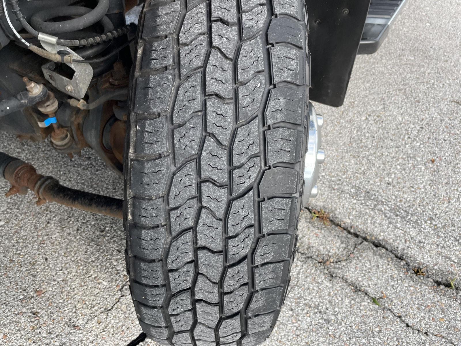 Vehicle photo 11