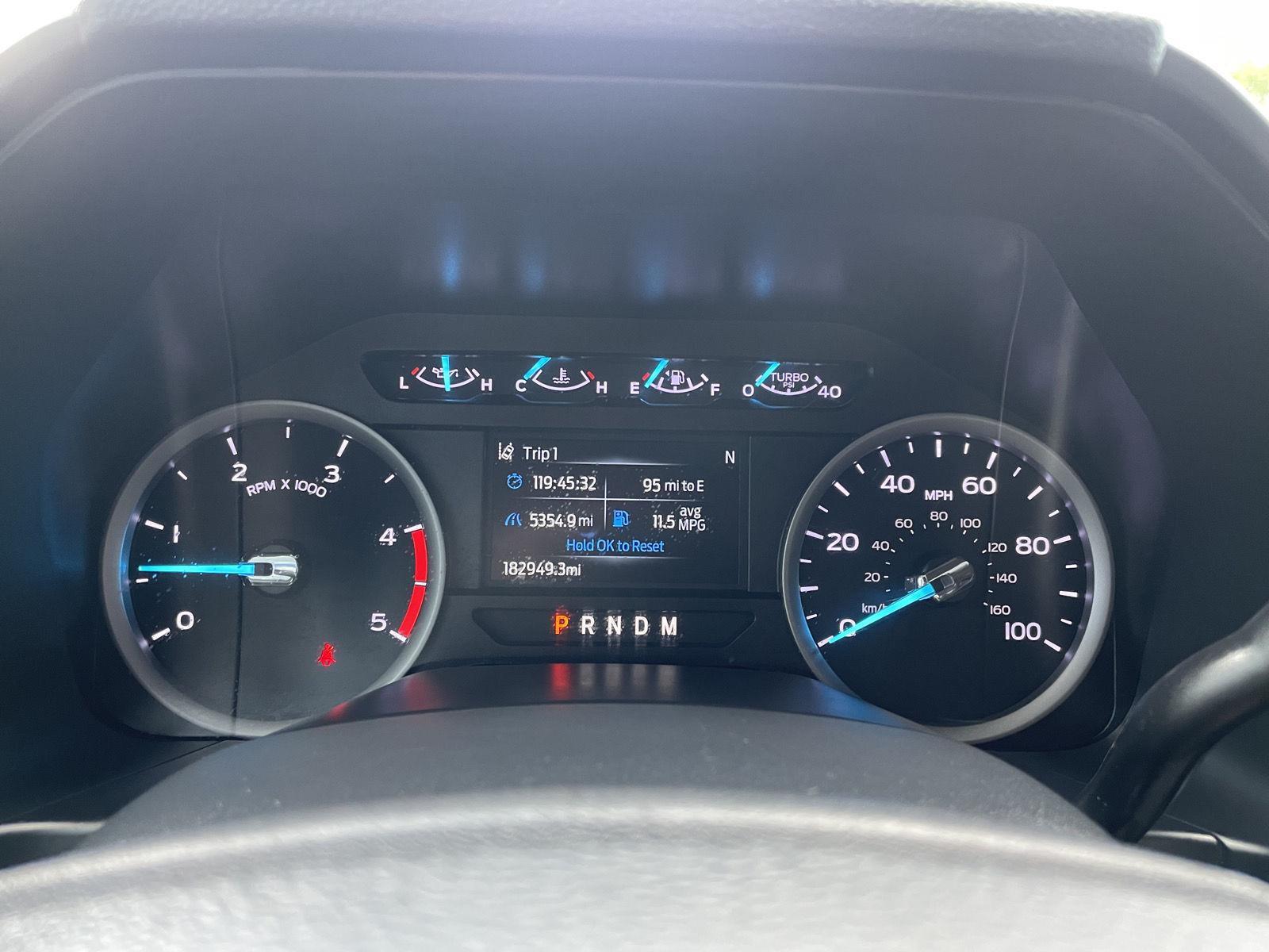 Vehicle photo 15