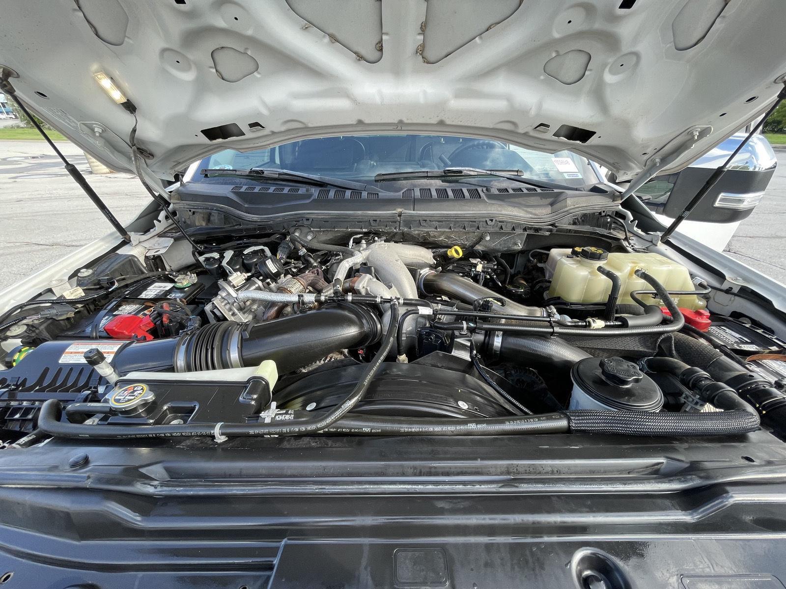 Vehicle photo 35