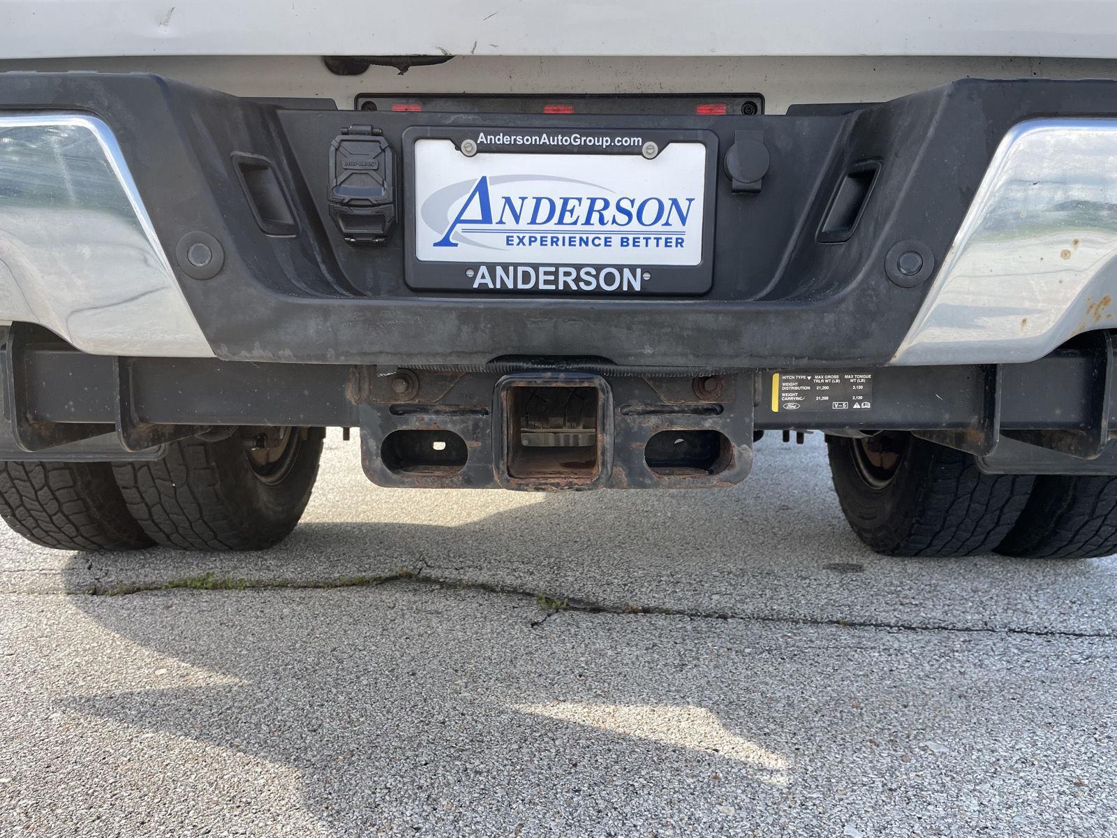 Vehicle photo 37