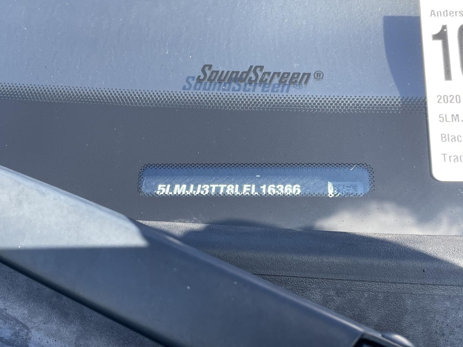 Vehicle photo 41
