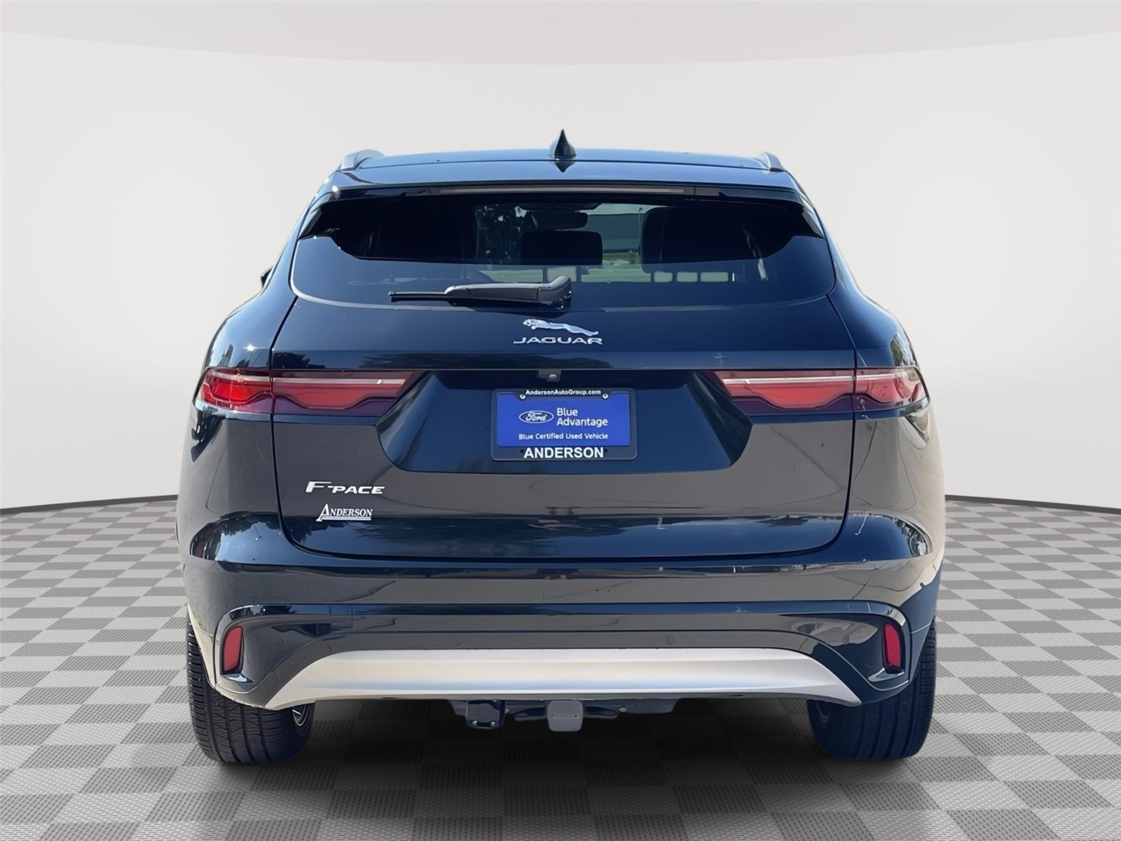 Vehicle photo 8