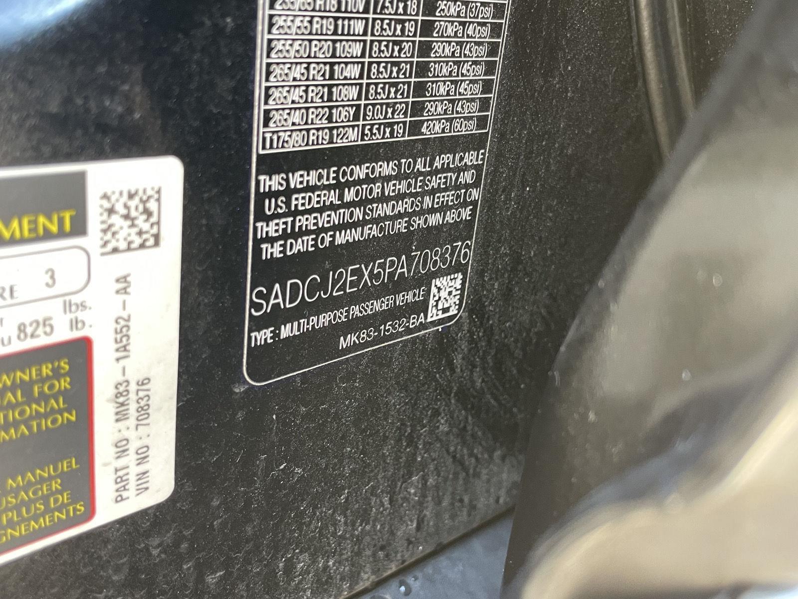 Vehicle photo 32