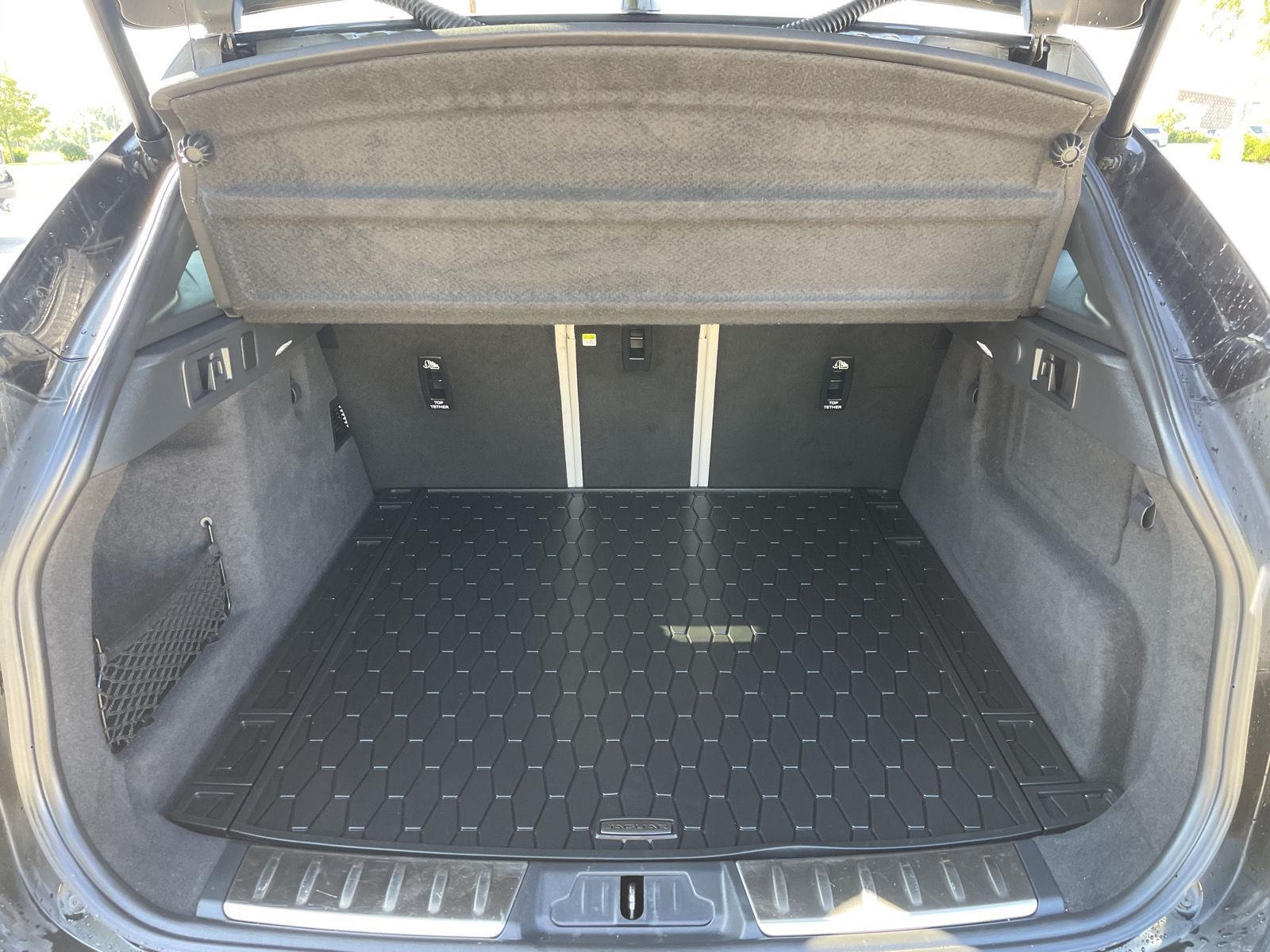 Vehicle photo 35