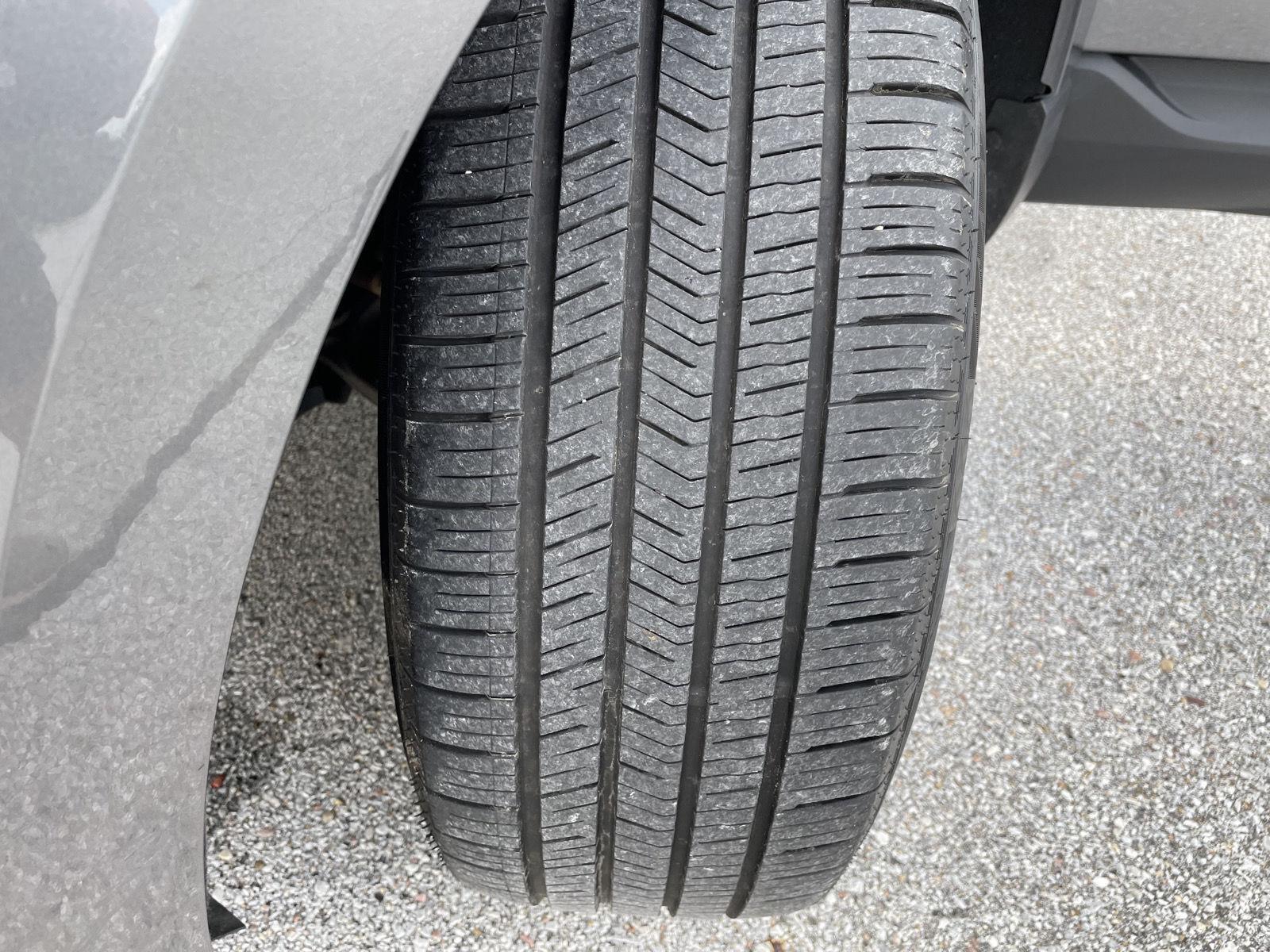 Vehicle photo 11