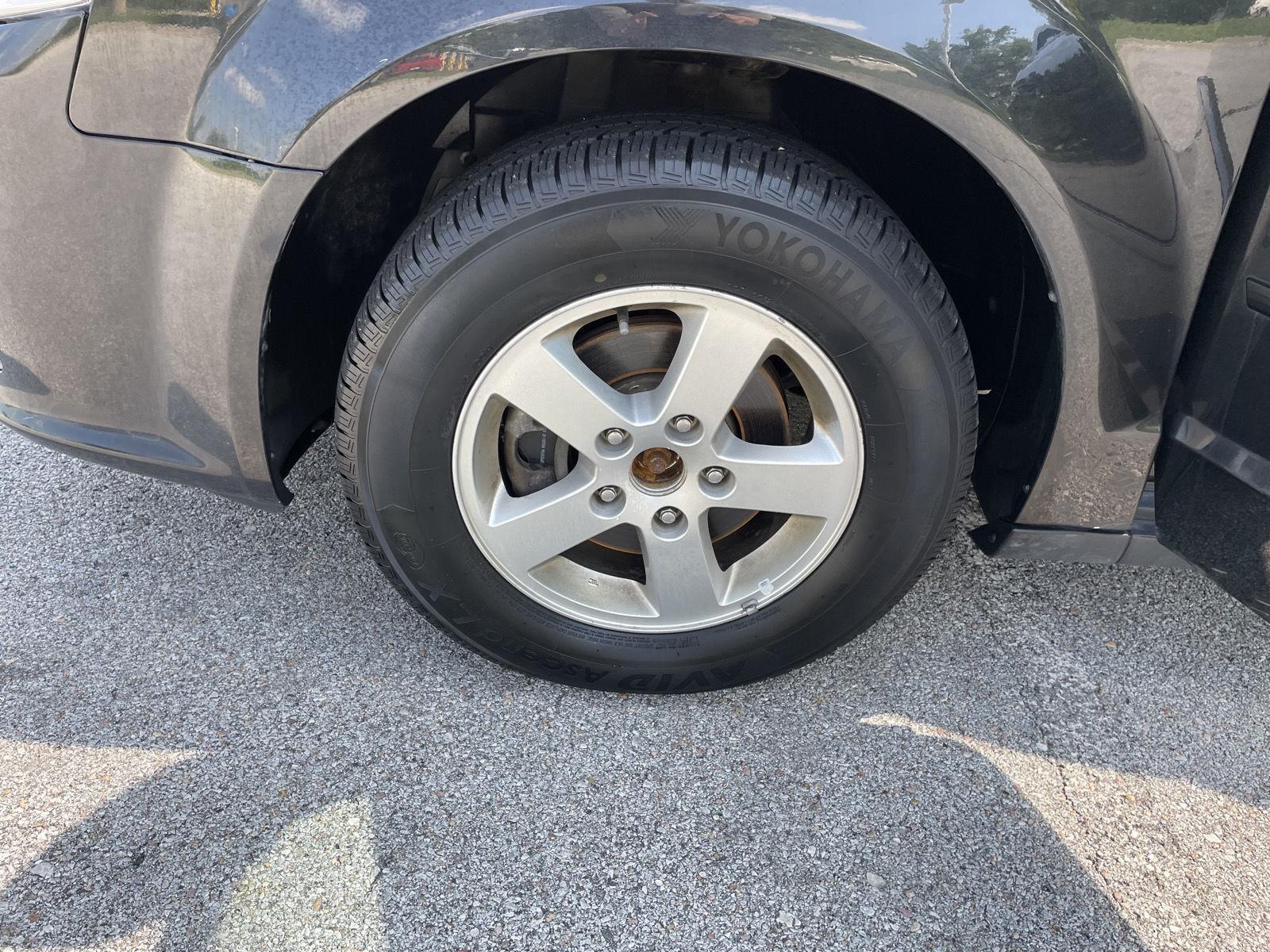 Vehicle photo 10