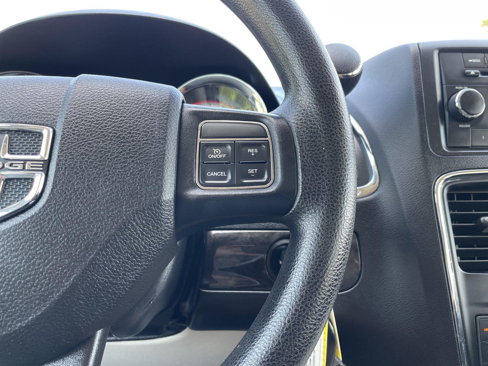 Vehicle photo 13