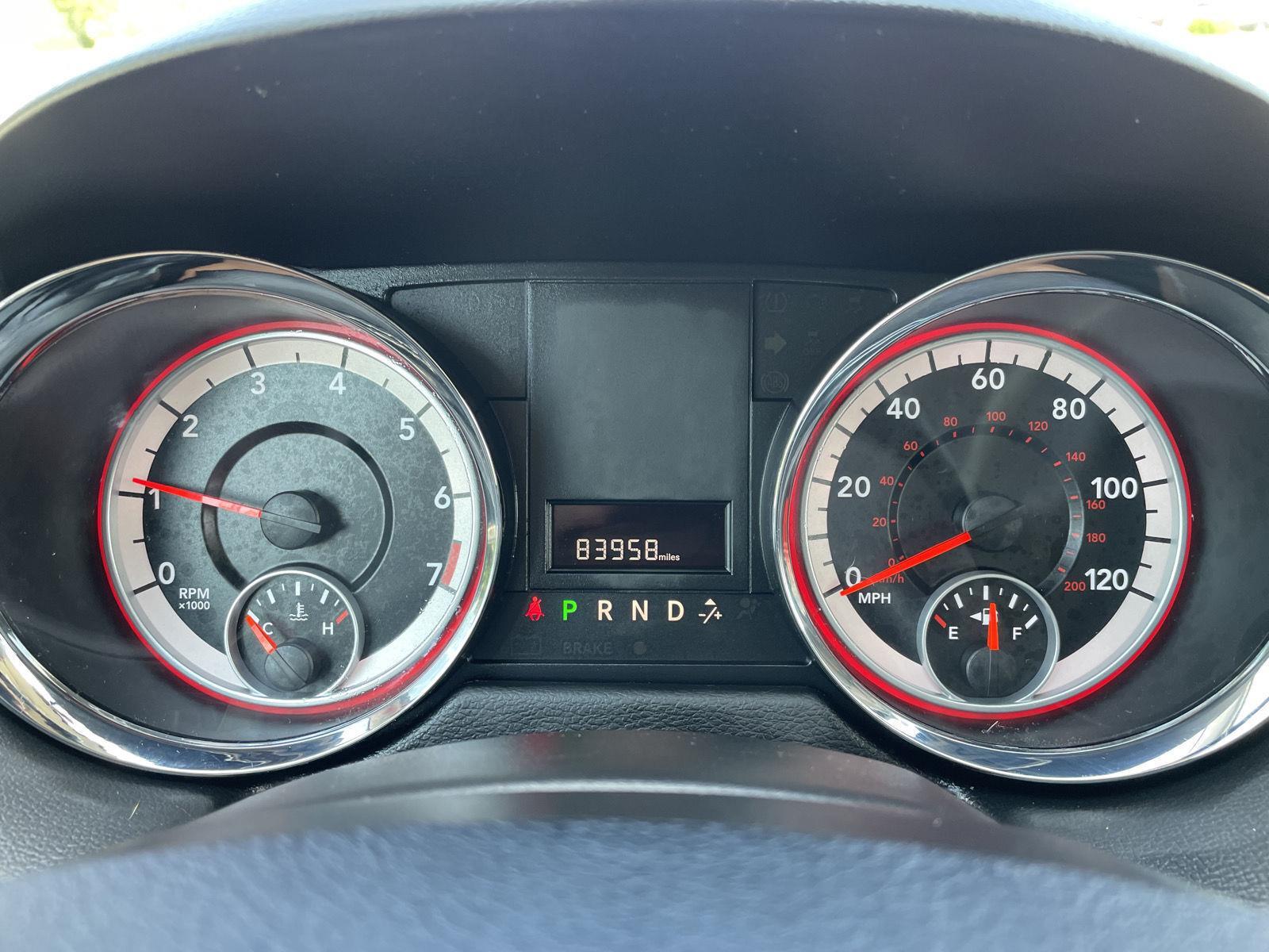 Vehicle photo 14