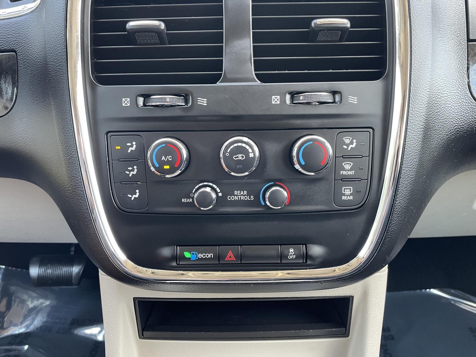 Vehicle photo 25