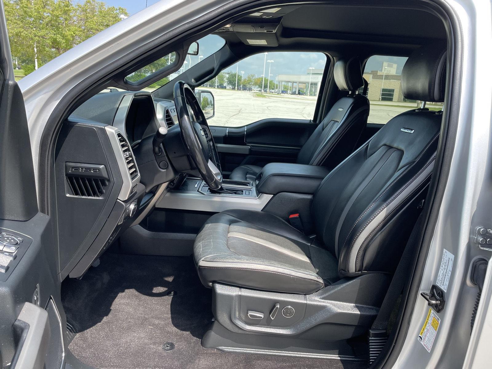 Vehicle photo 17