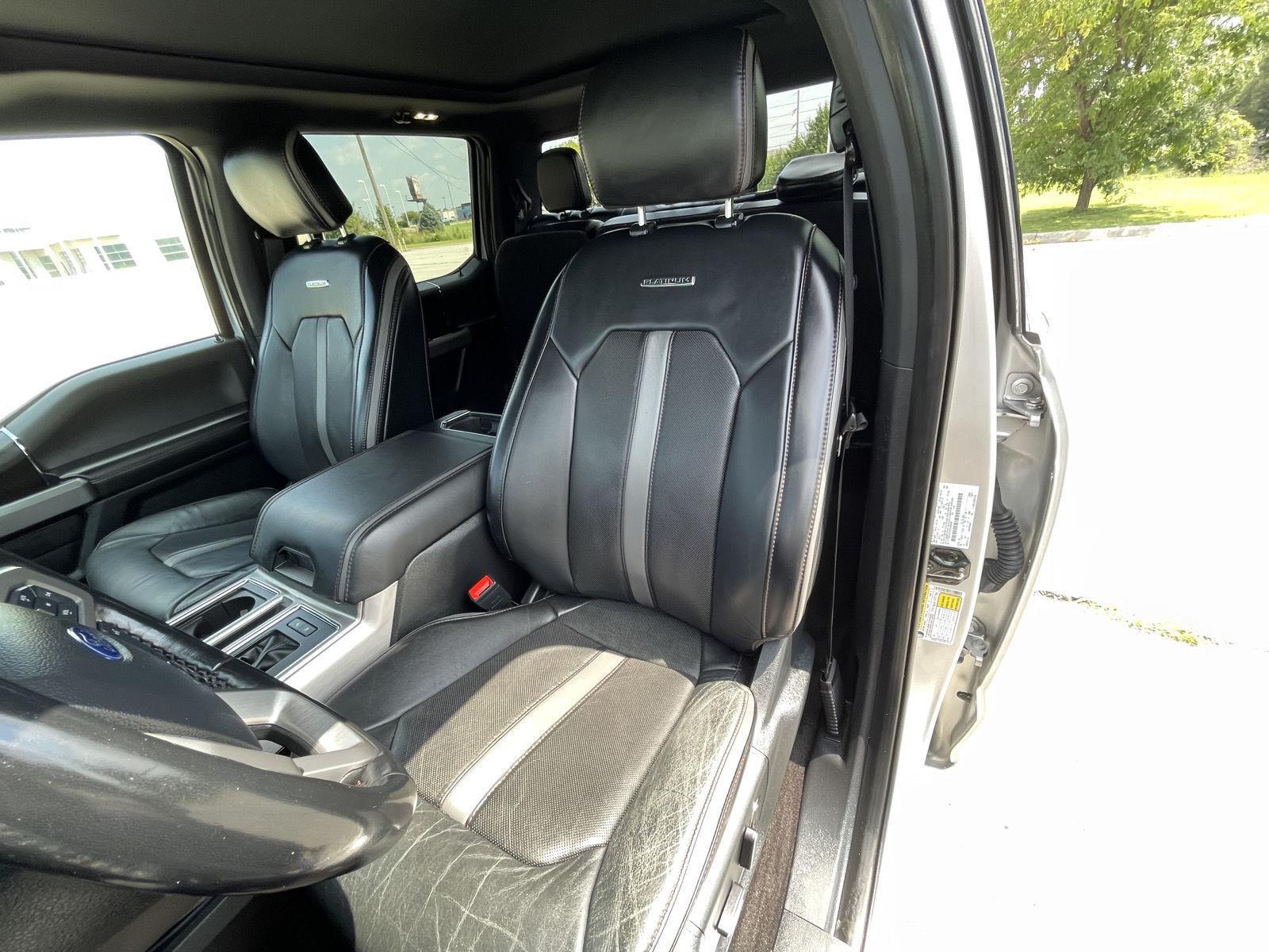 Vehicle photo 18