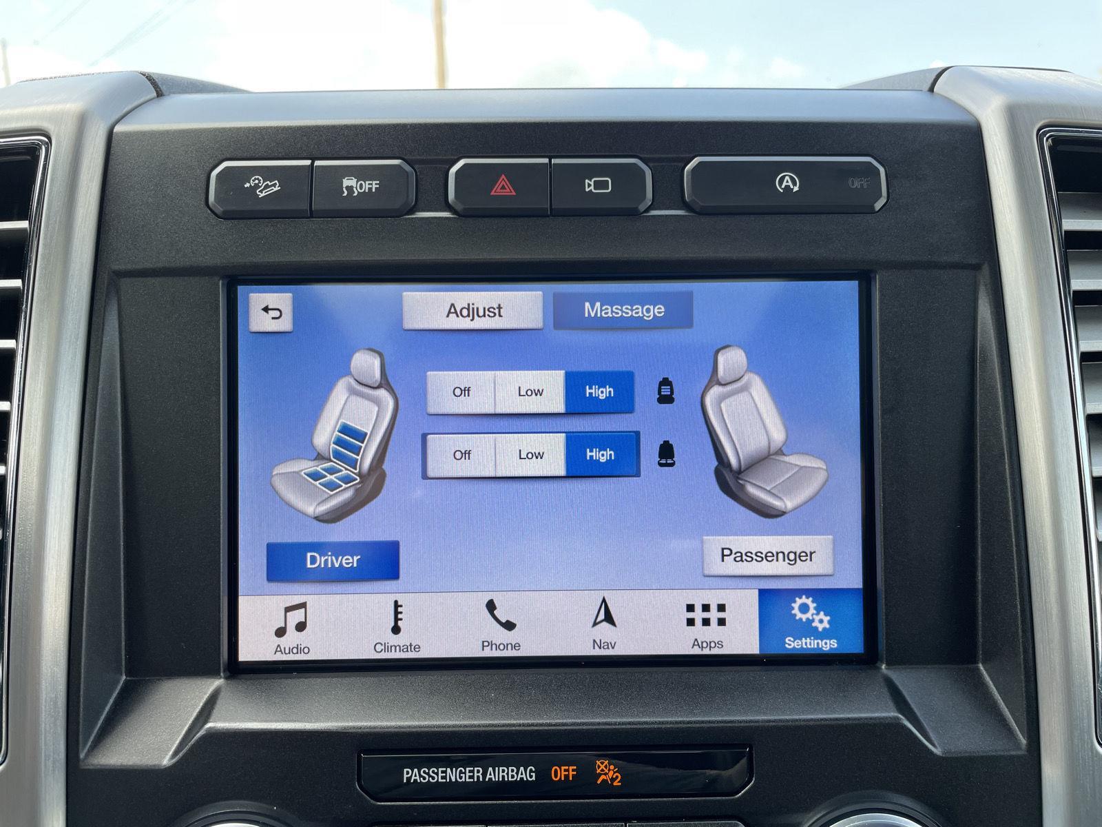 Vehicle photo 34