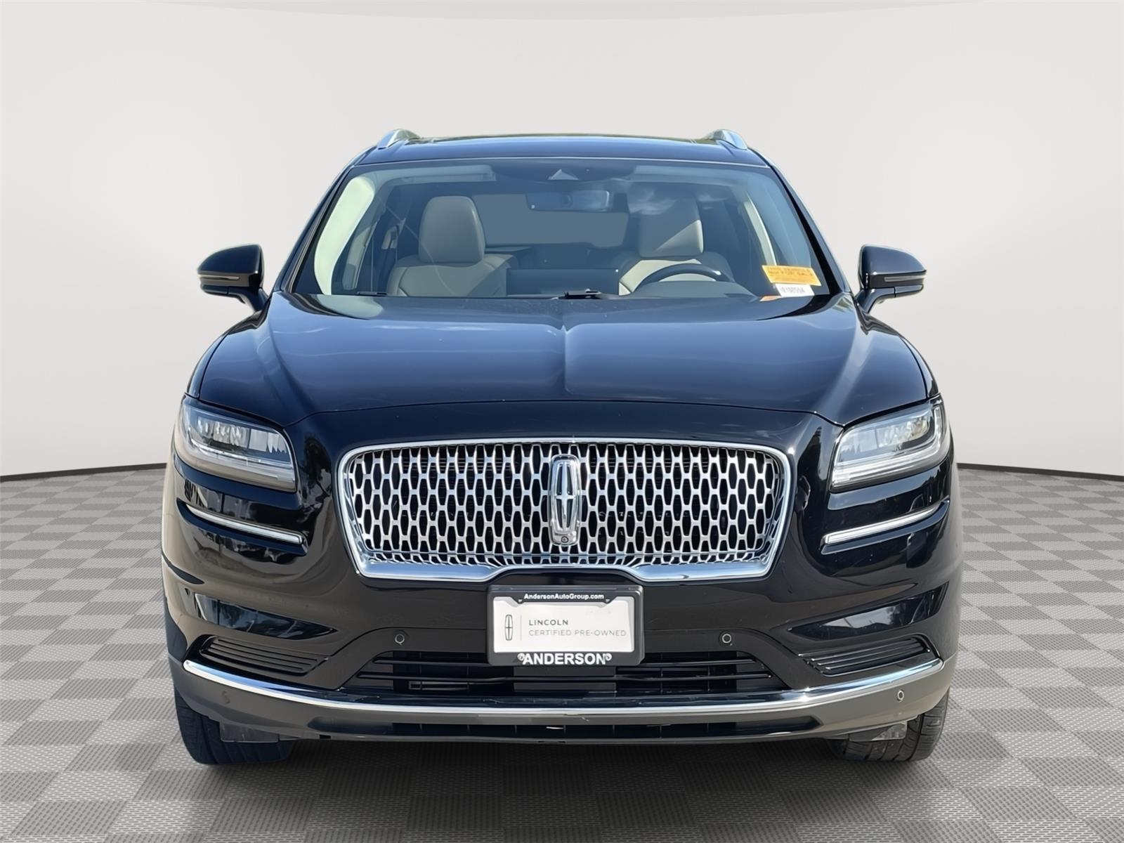 Vehicle photo 4