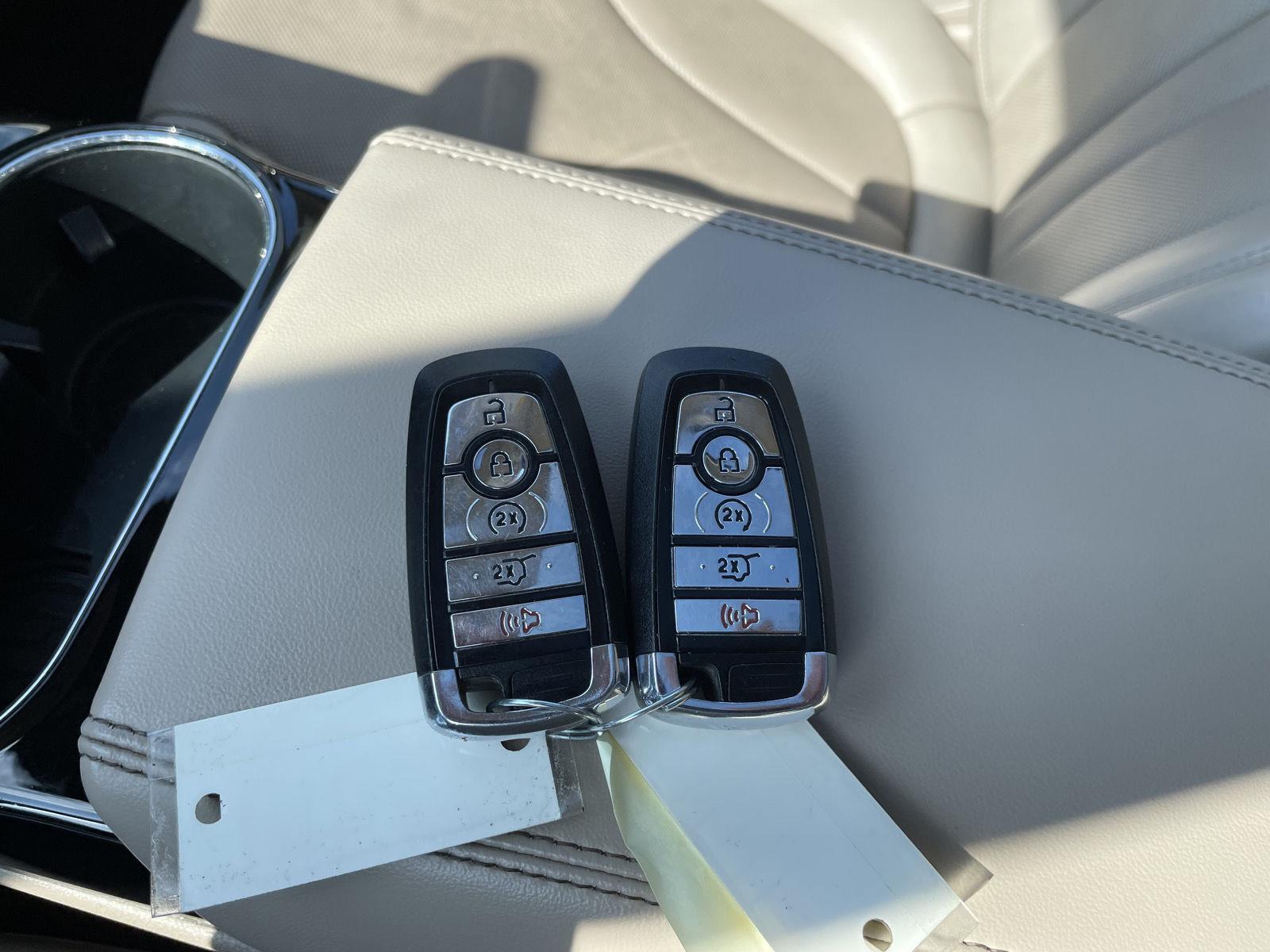 Vehicle photo 40