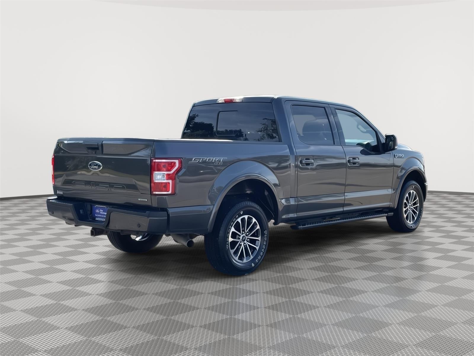 Vehicle photo 7