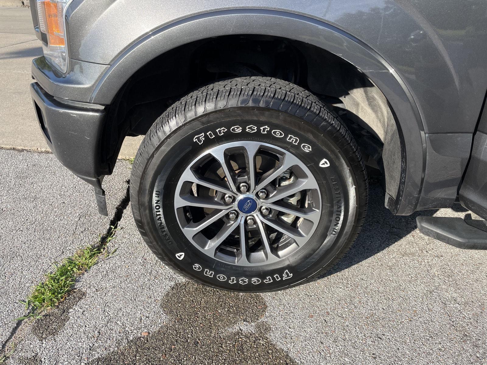 Vehicle photo 10