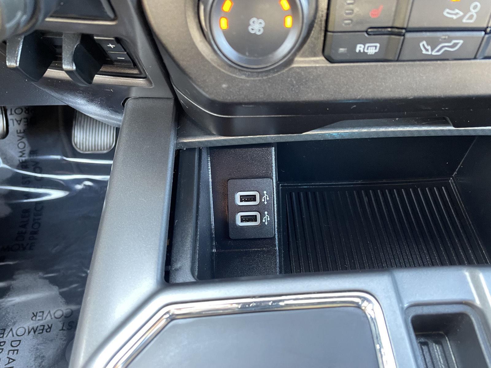 Vehicle photo 28